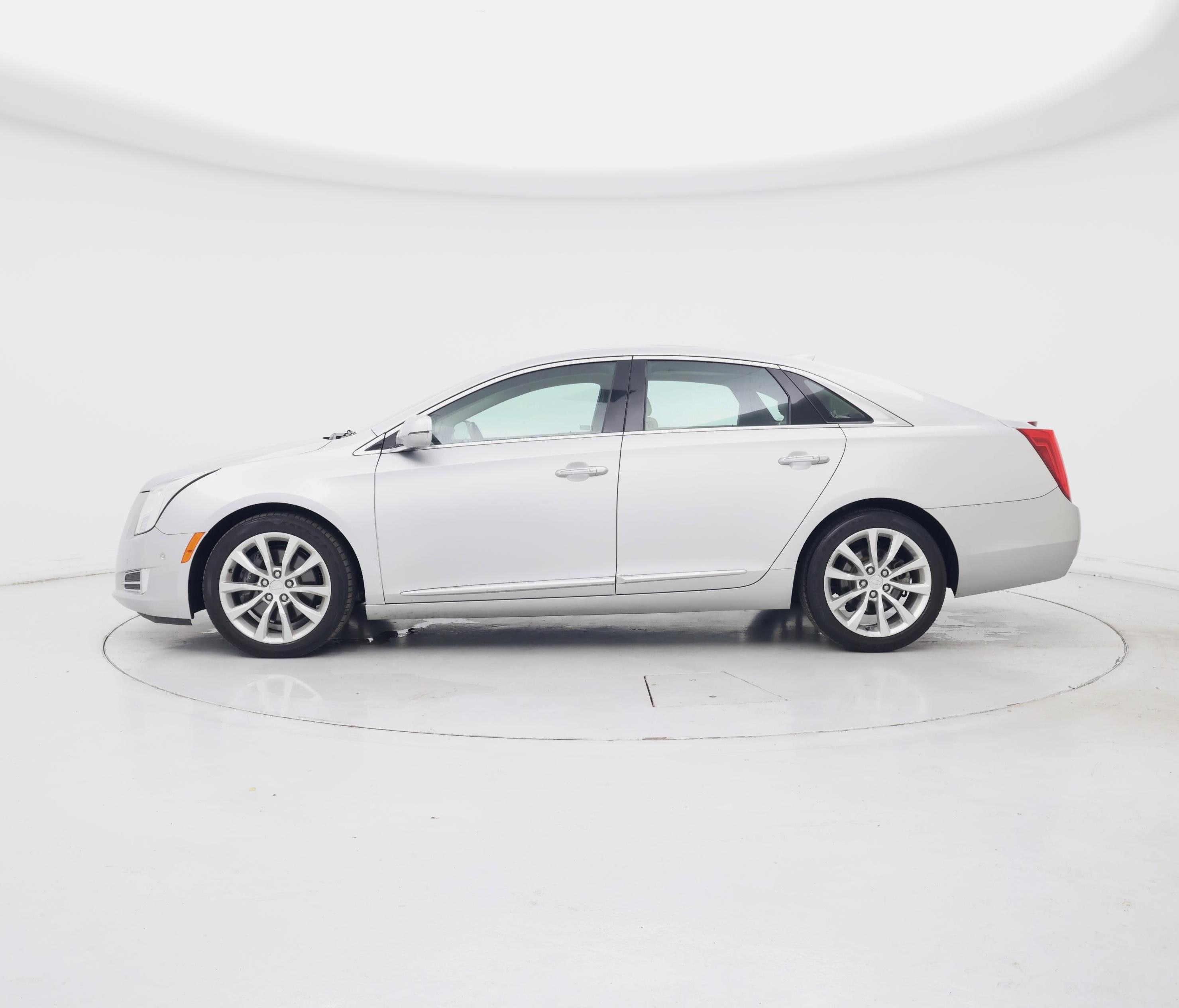 Thumbnail: 2016 Cadillac XTS - 3
