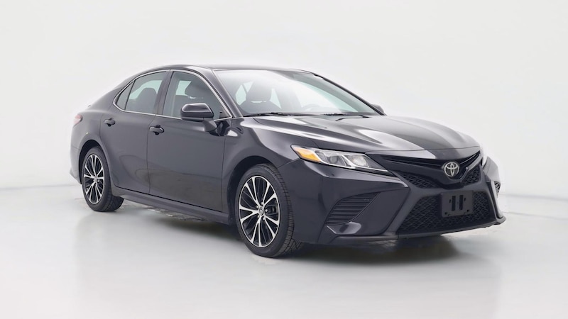 2019 Toyota Camry SE Hero Image