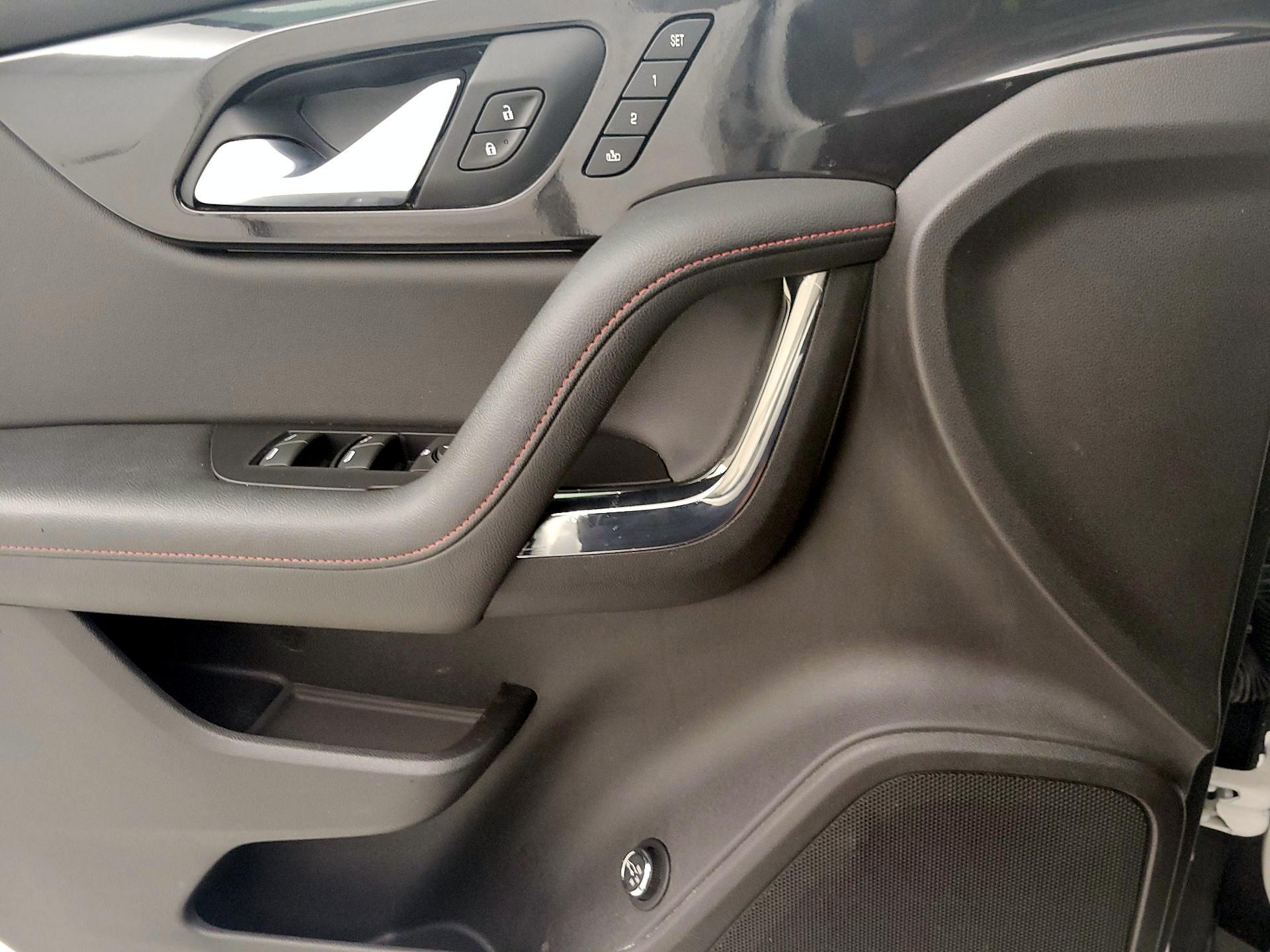 Thumbnail: 2019 Chevrolet Blazer - 12