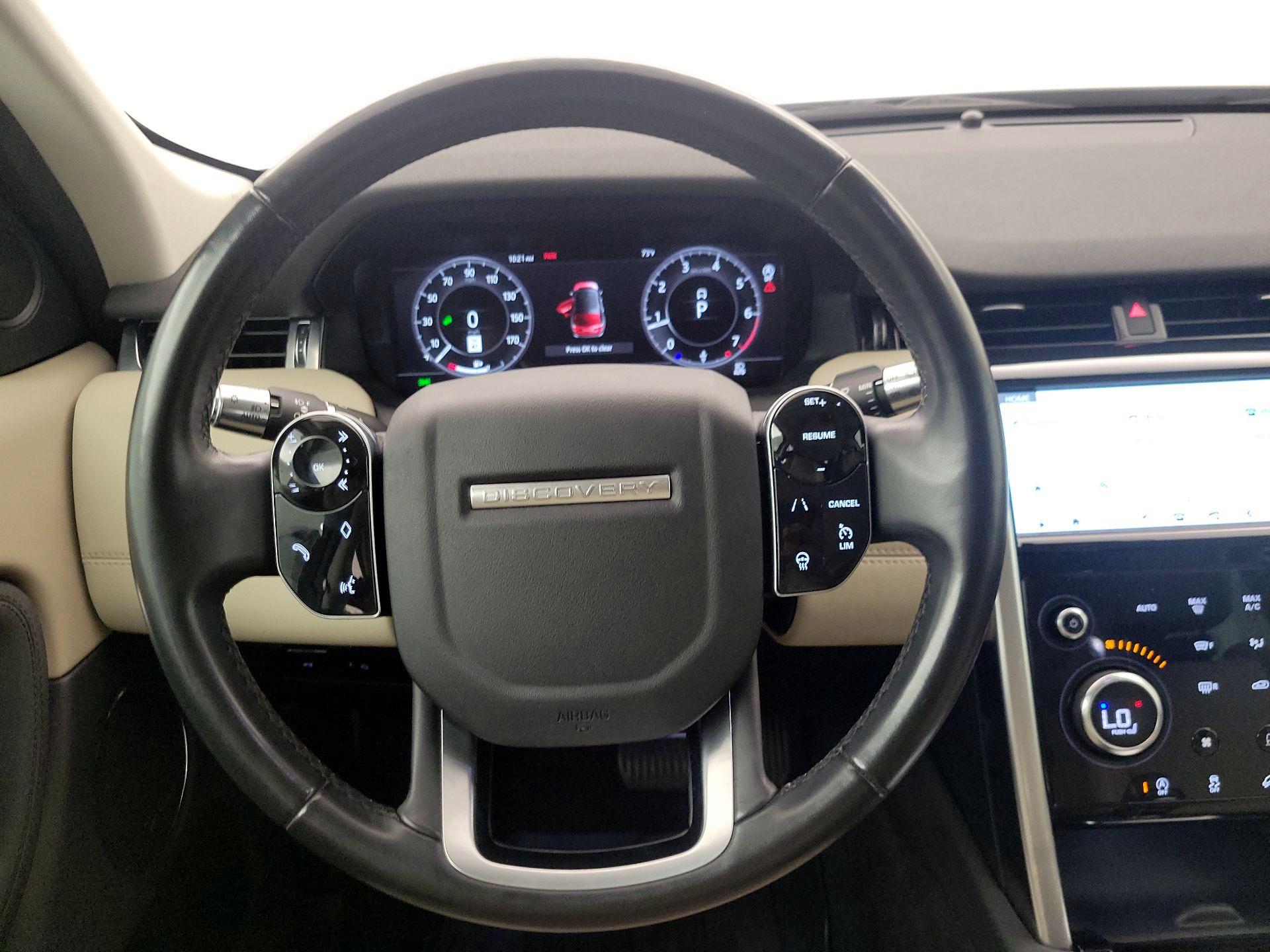 Thumbnail: 2020 Land Rover Discovery Sport - 10