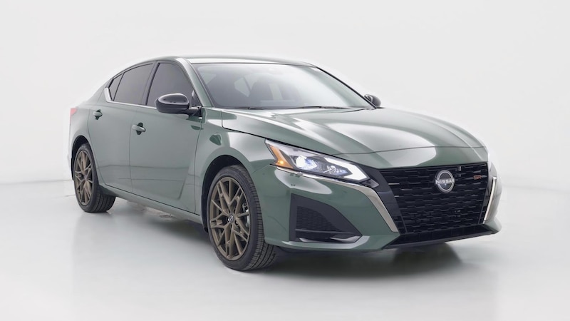 2025 Nissan Altima SR Hero Image