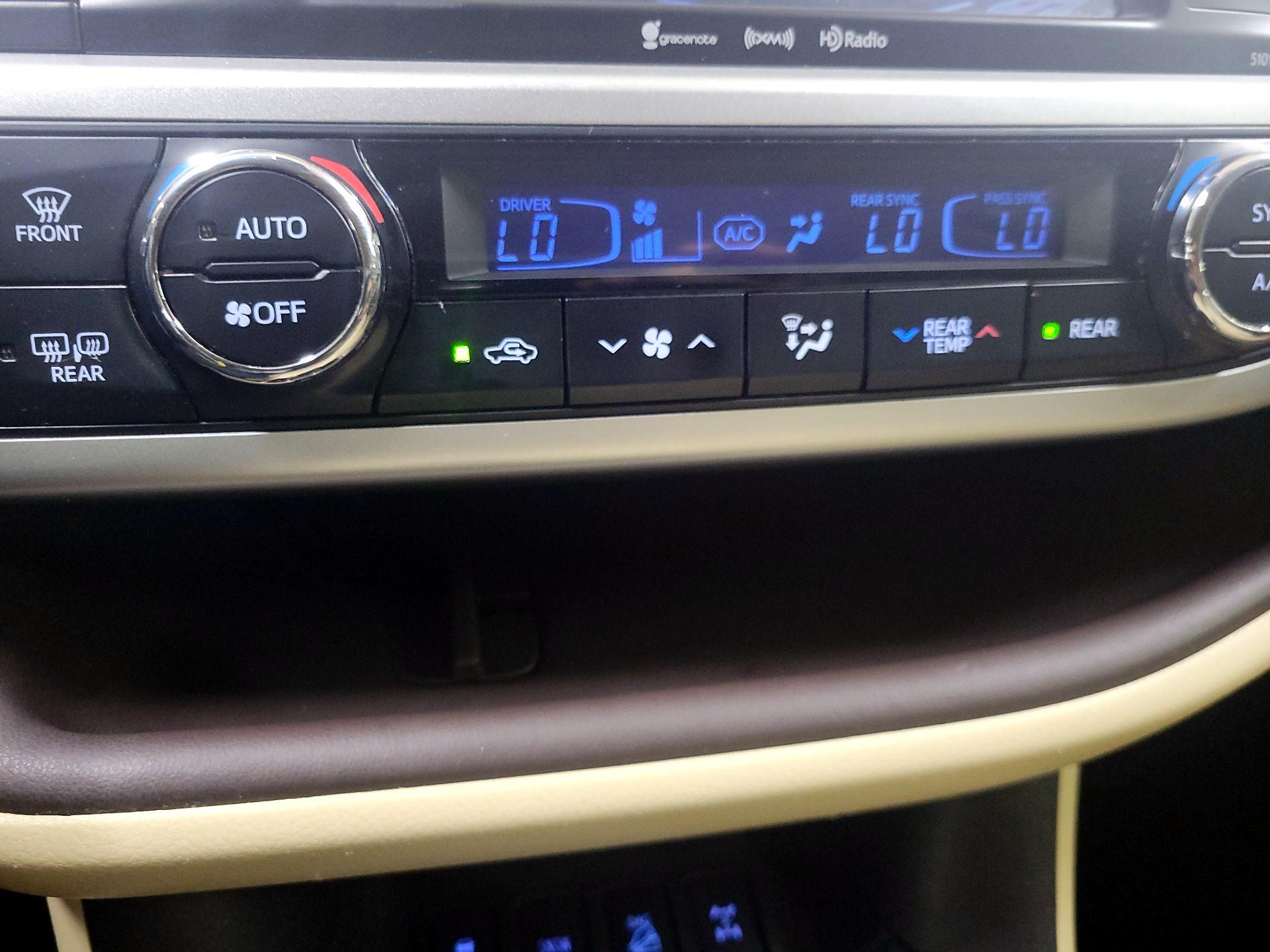 Thumbnail: 2017 Toyota Highlander - 16