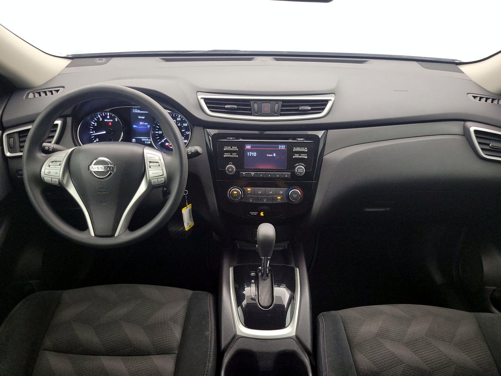 Thumbnail: 2015 Nissan Rogue - 9