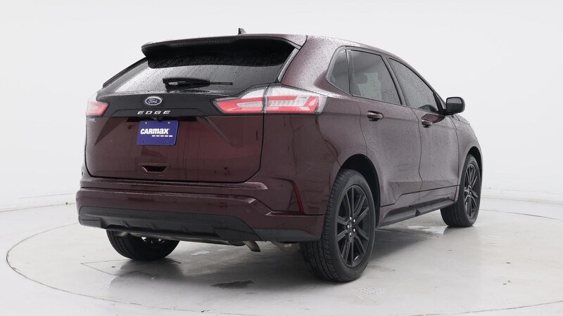 2022 Ford Edge  8