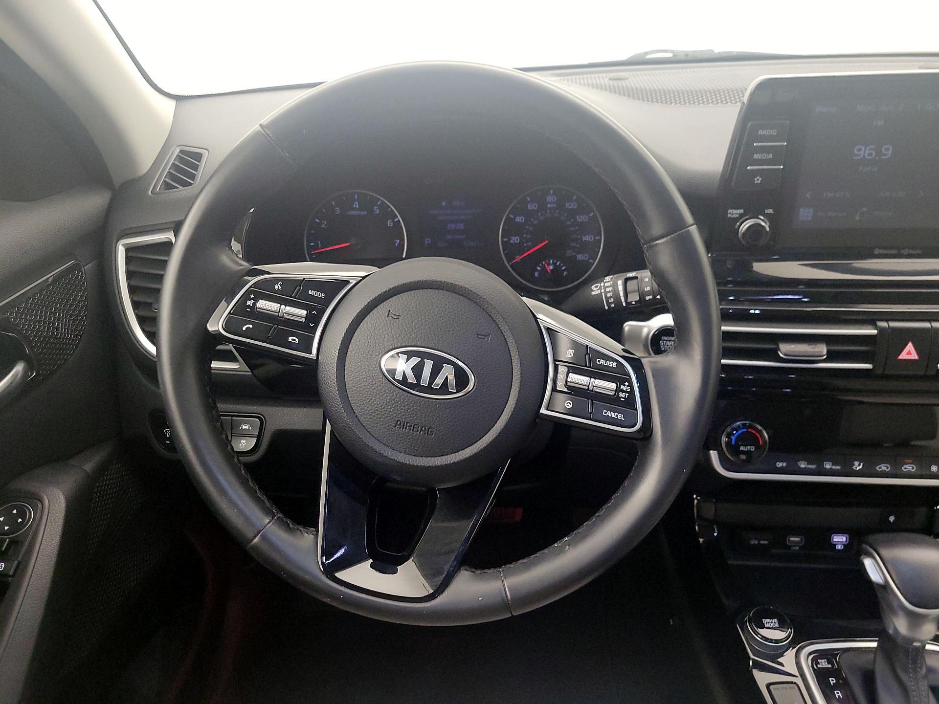 Thumbnail: 2021 Kia Seltos - 10