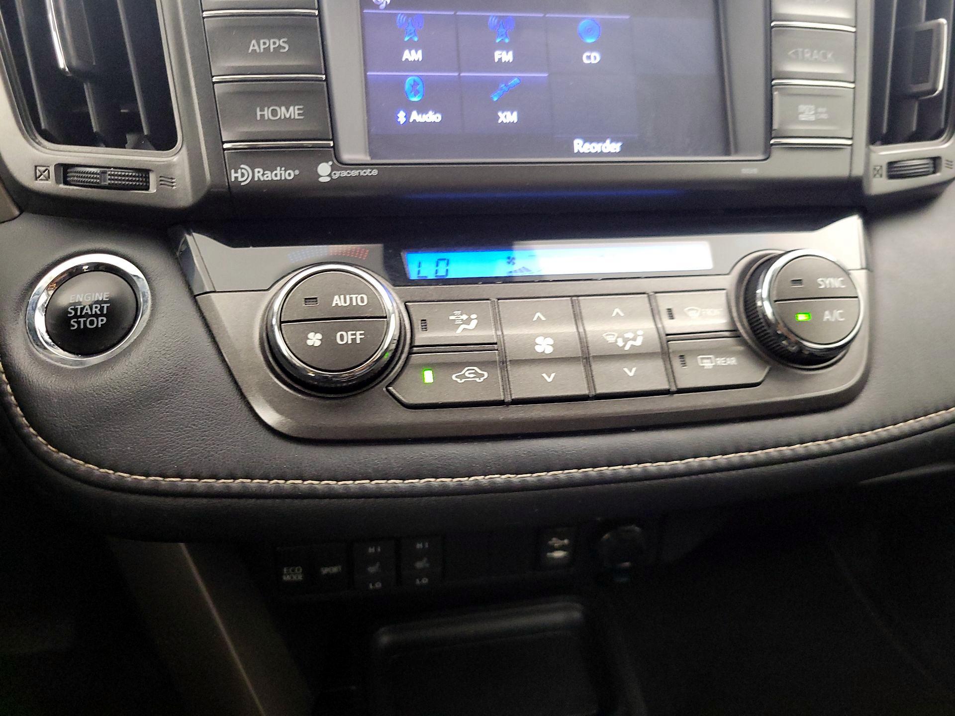 Thumbnail: 2015 Toyota RAV4 - 15