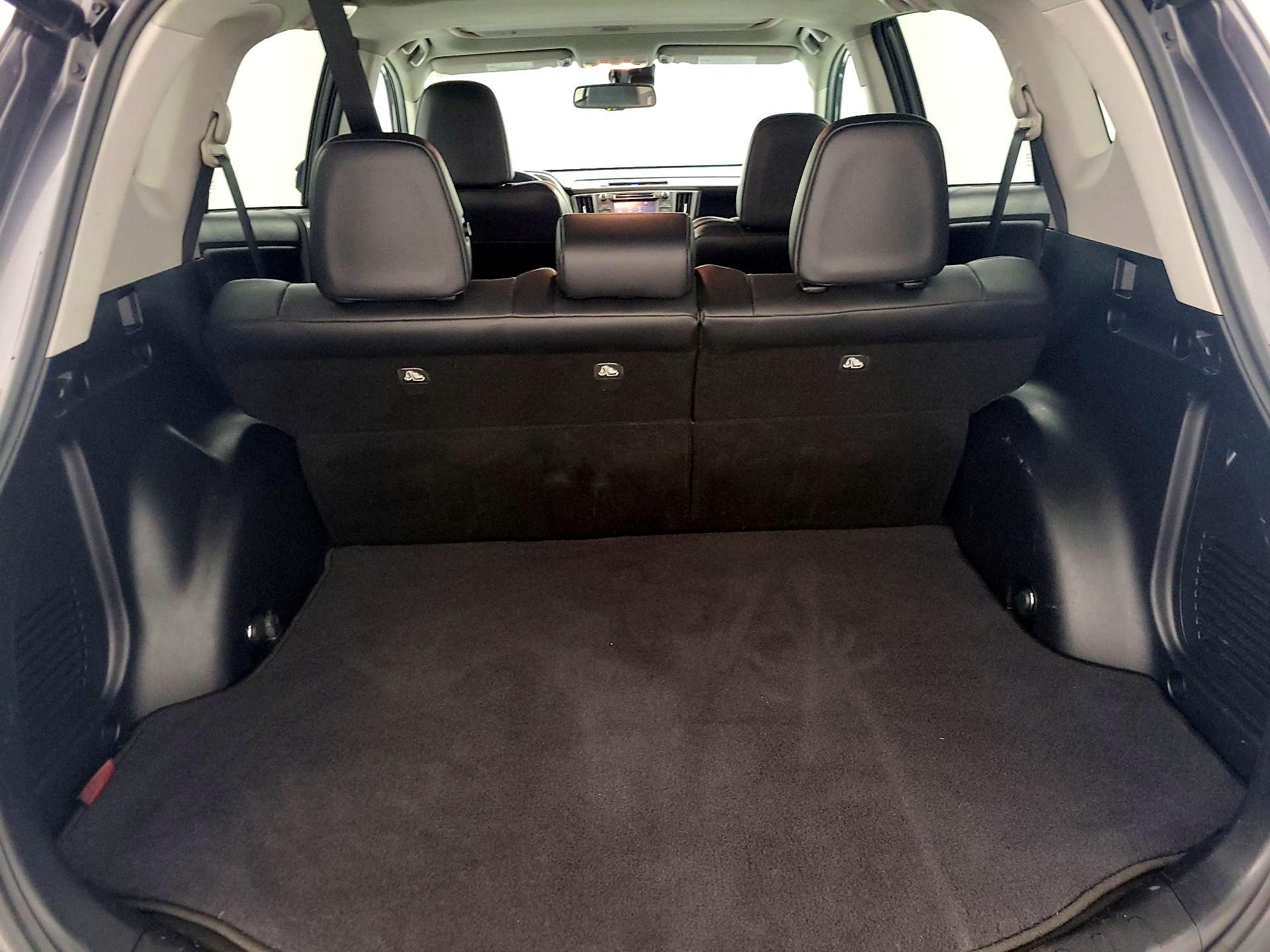 Thumbnail: 2015 Toyota RAV4 - 18