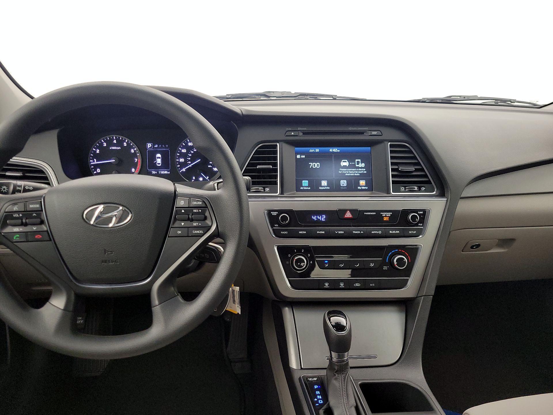 Thumbnail: 2016 Hyundai Sonata - 9