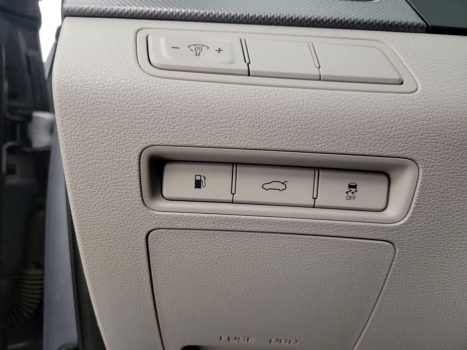 Thumbnail: 2016 Hyundai Sonata - 13