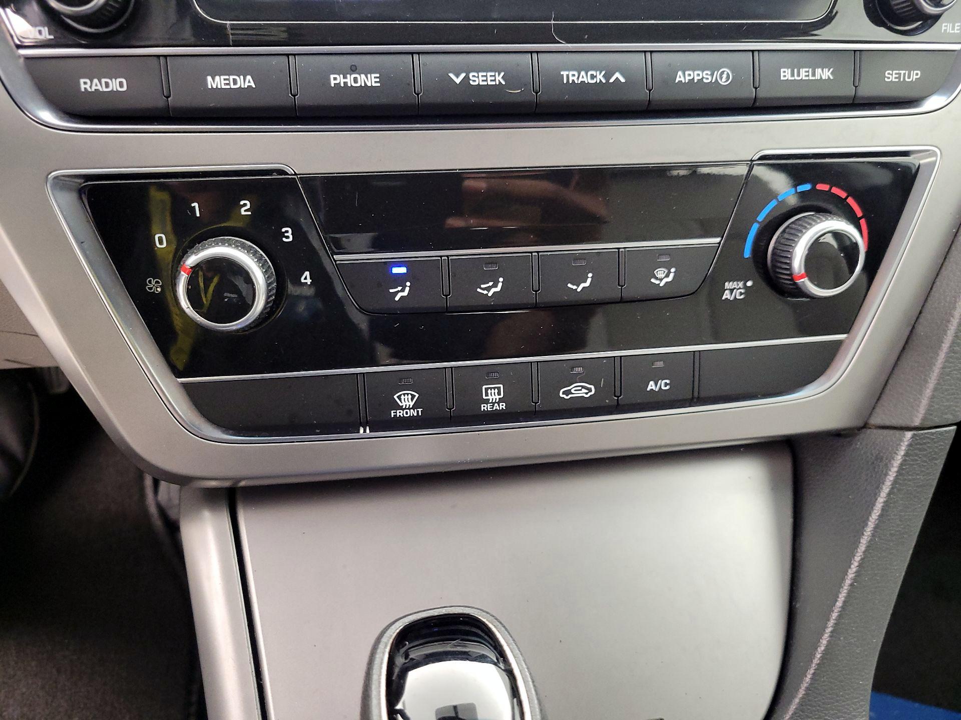 Thumbnail: 2016 Hyundai Sonata - 15