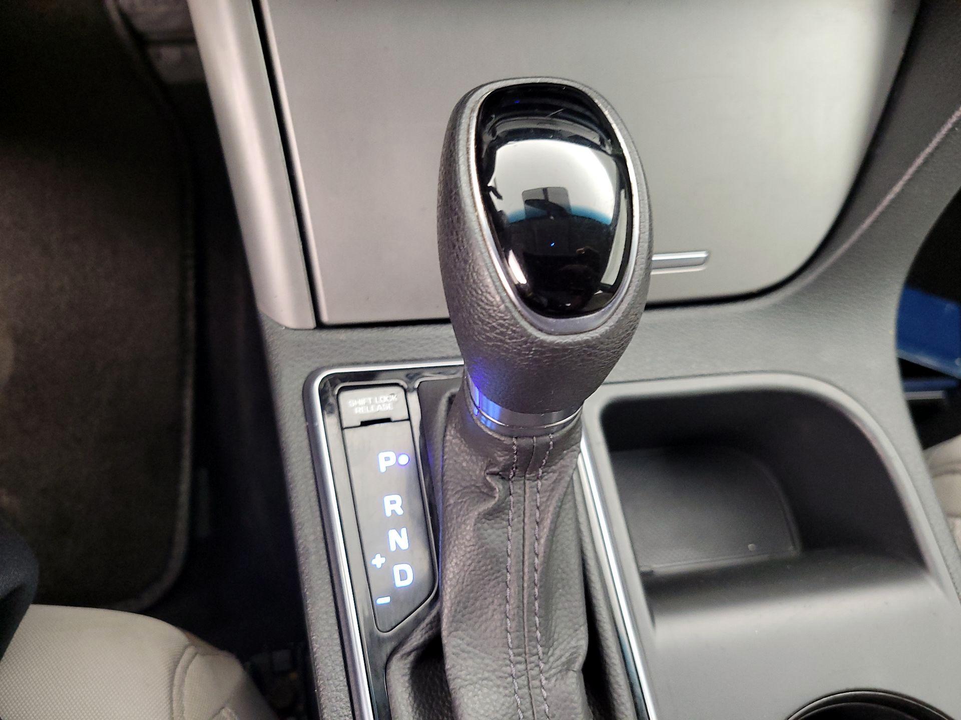 Thumbnail: 2016 Hyundai Sonata - 16