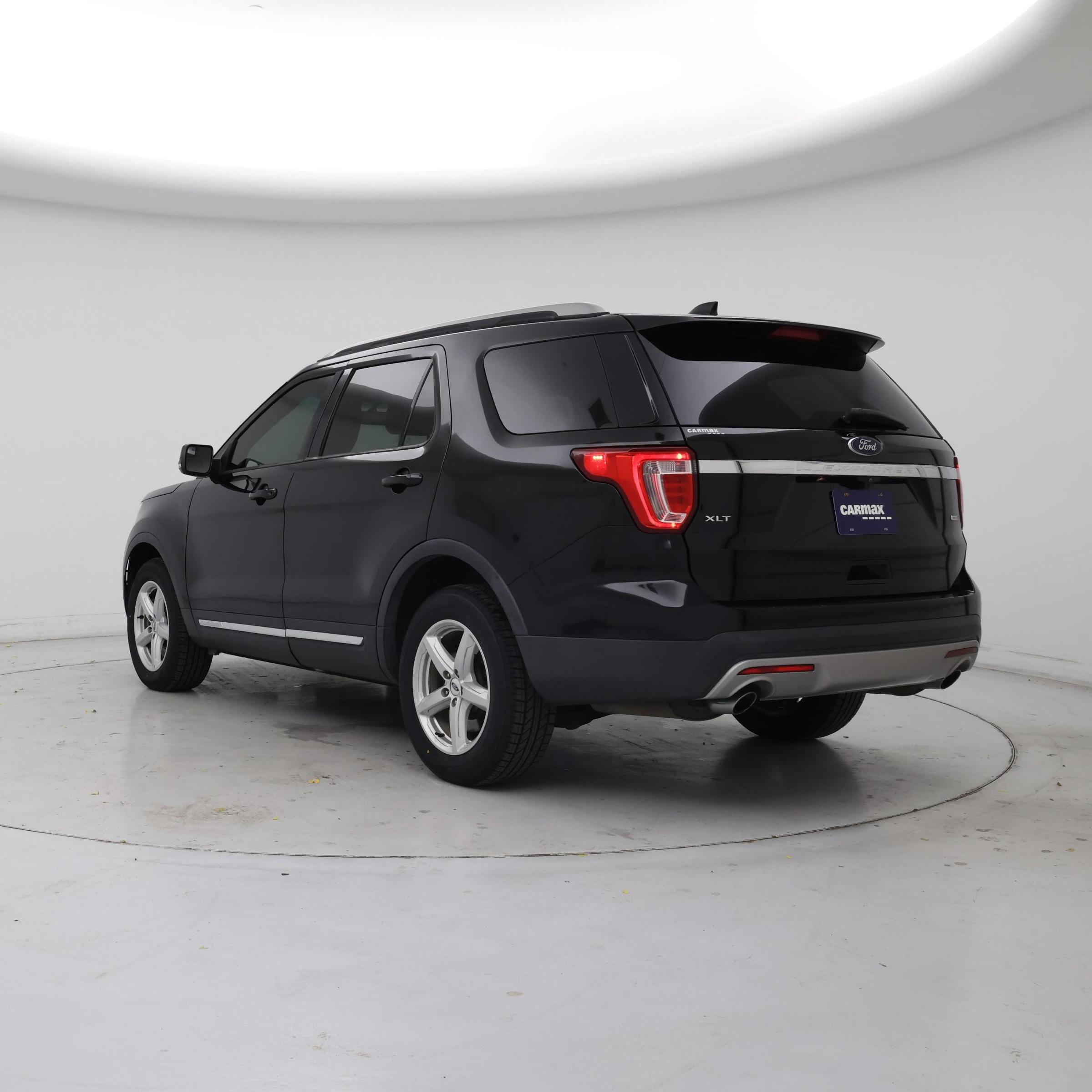 Thumbnail: 2016 Ford Explorer - 2
