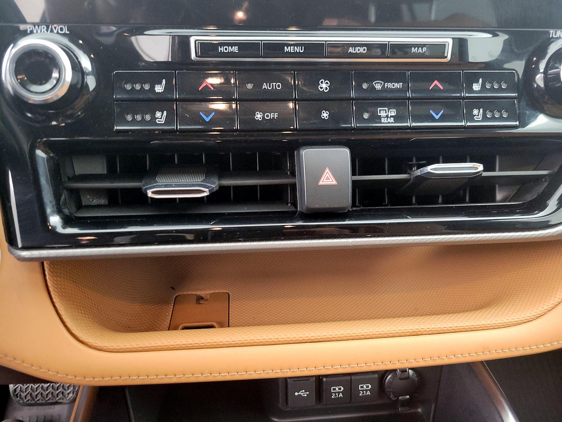 Thumbnail: 2021 Toyota Highlander - 15