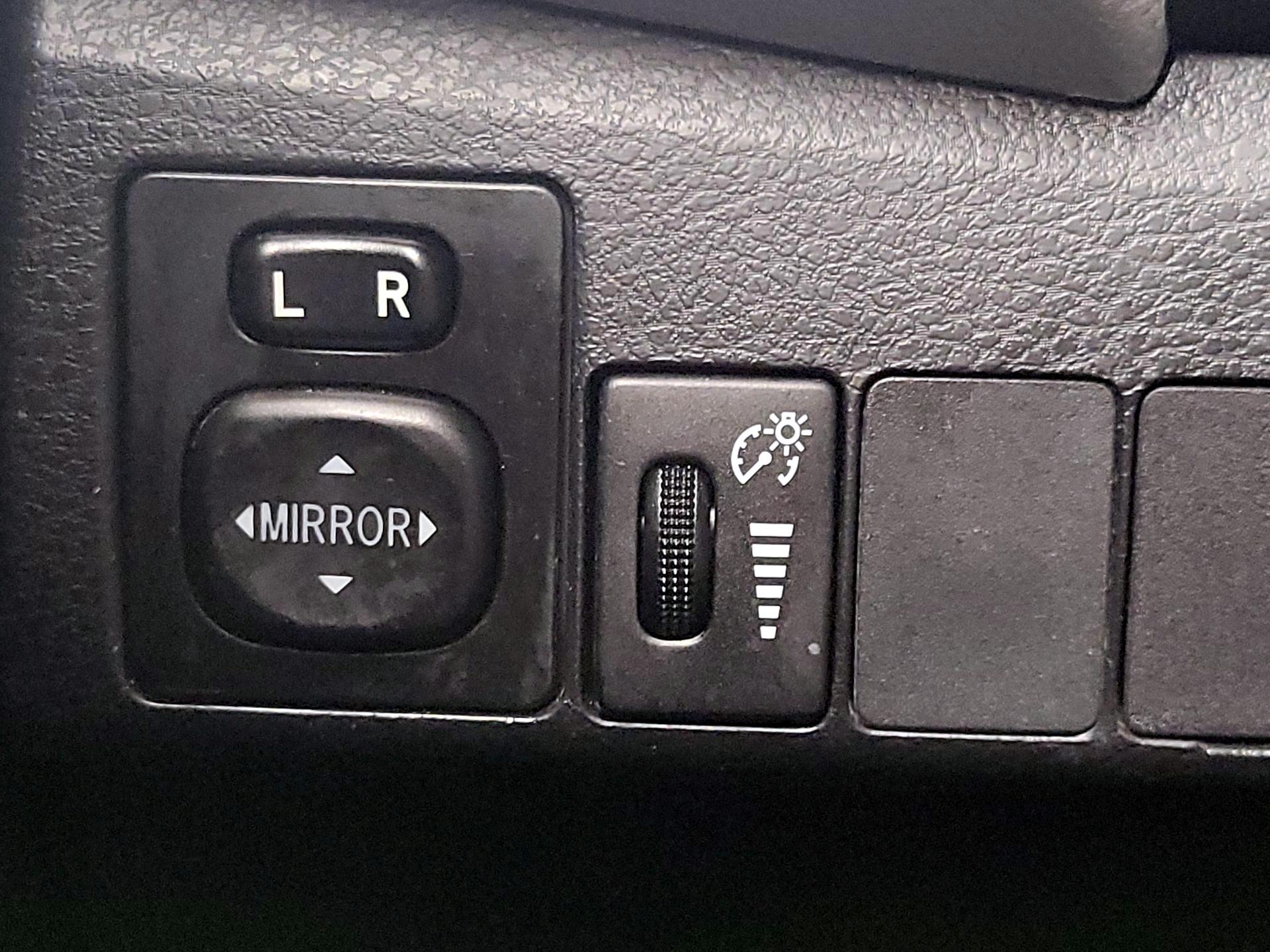 Thumbnail: 2014 Toyota Corolla - 13