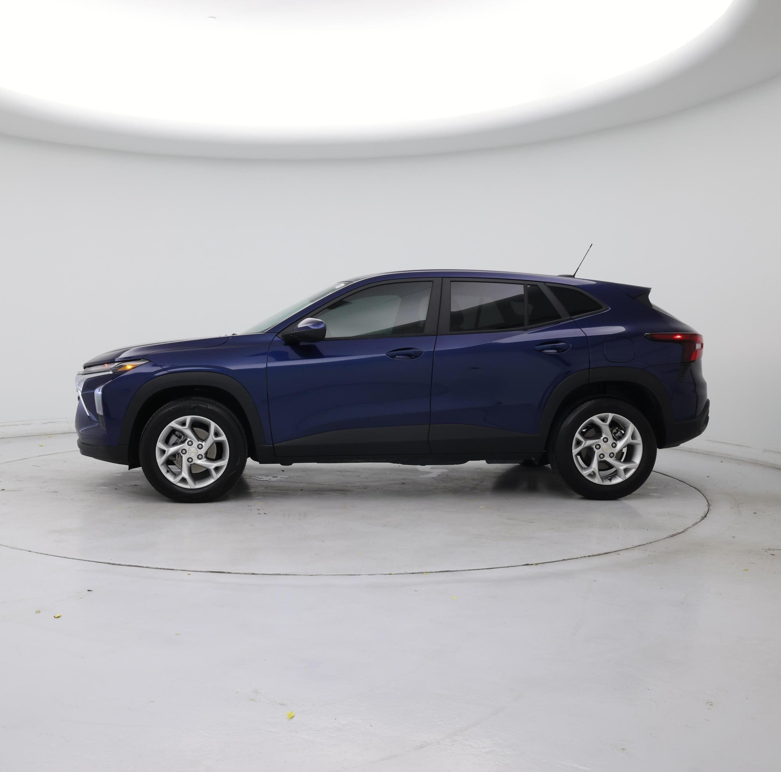 Thumbnail: 2024 Chevrolet Trax - 3