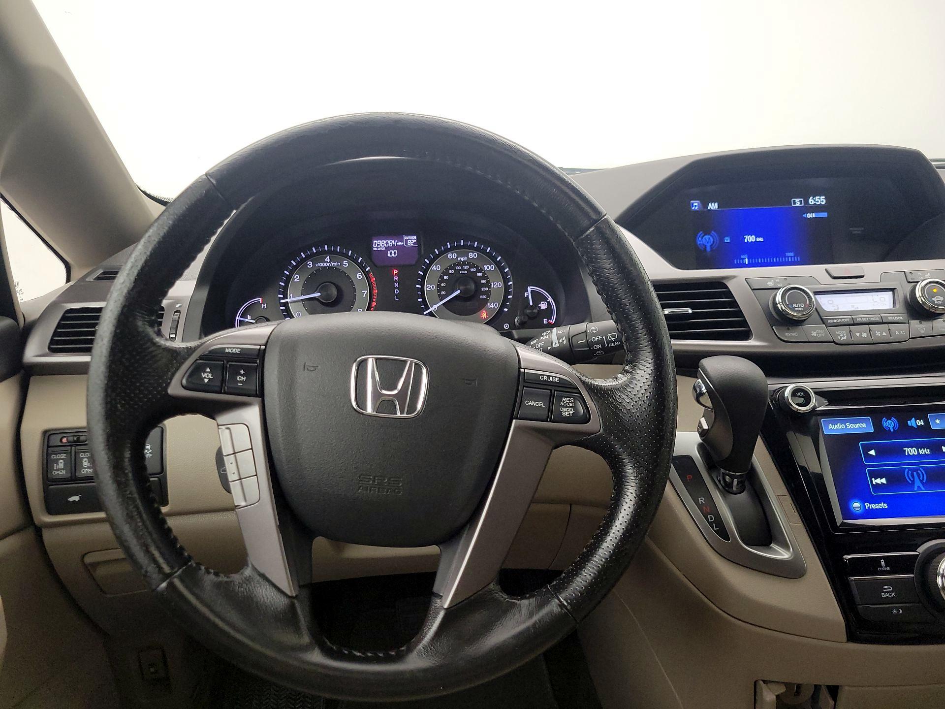 Thumbnail: 2015 Honda Odyssey - 10