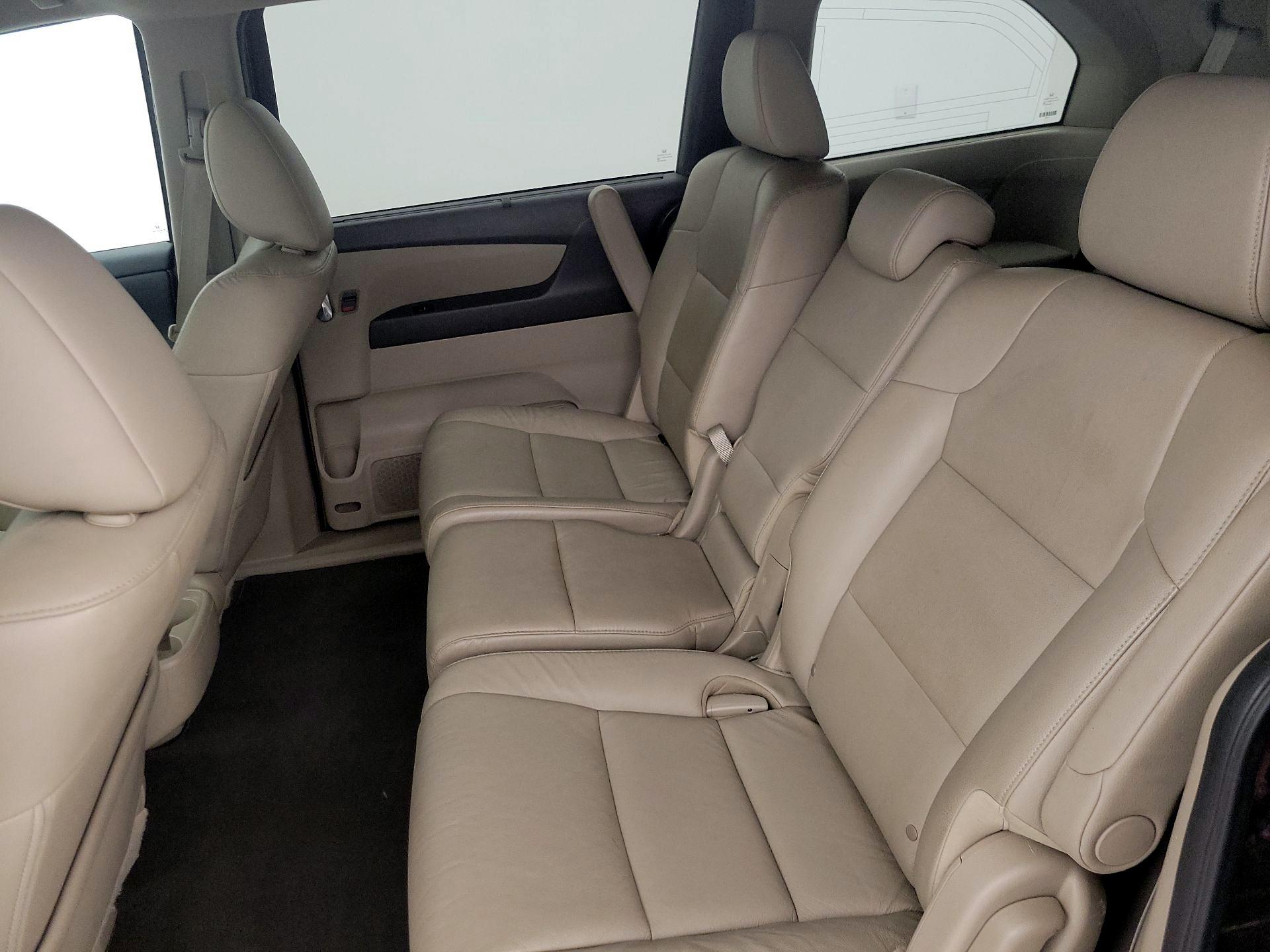 Thumbnail: 2015 Honda Odyssey - 20