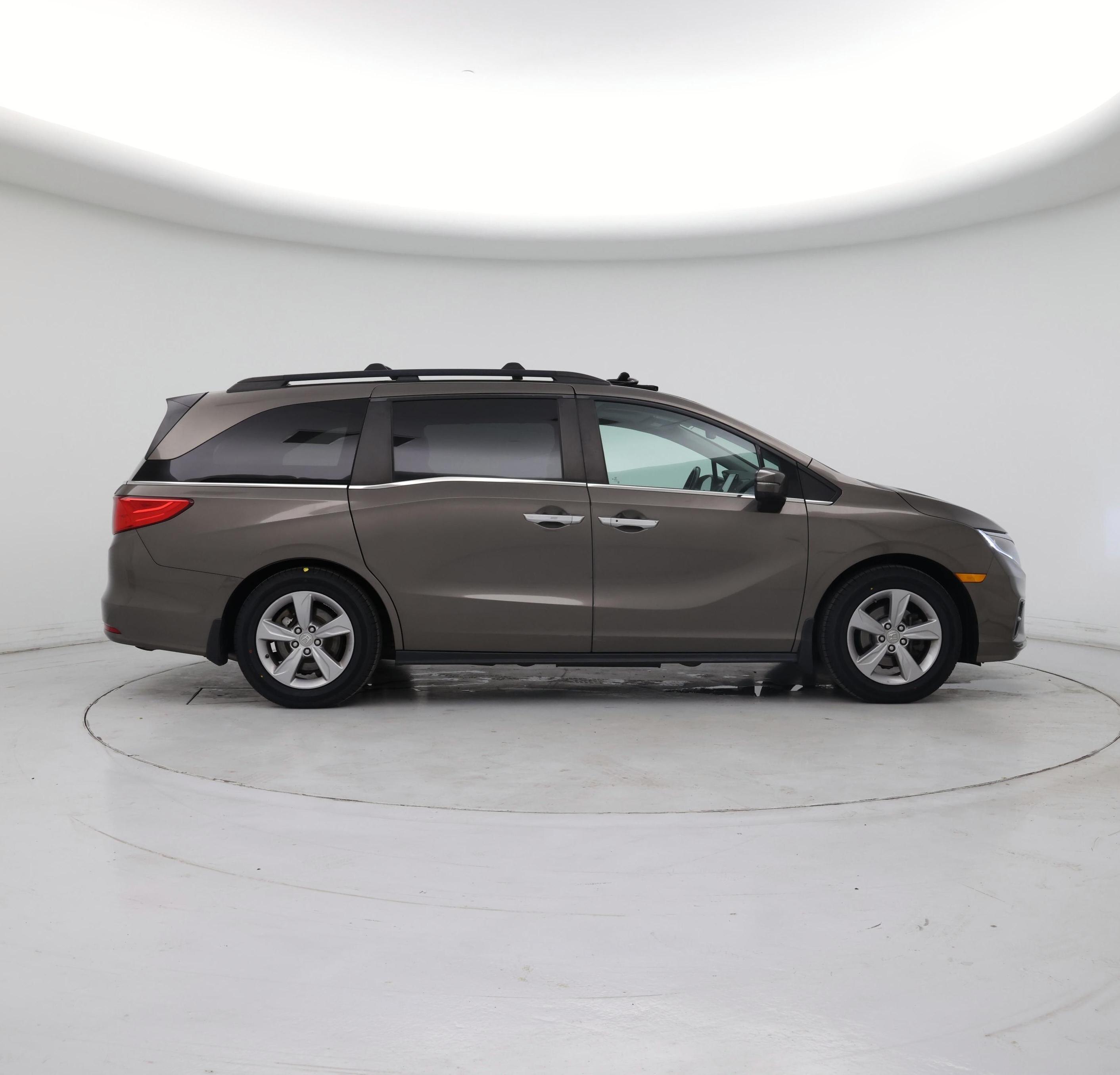 Thumbnail: 2018 Honda Odyssey - 7
