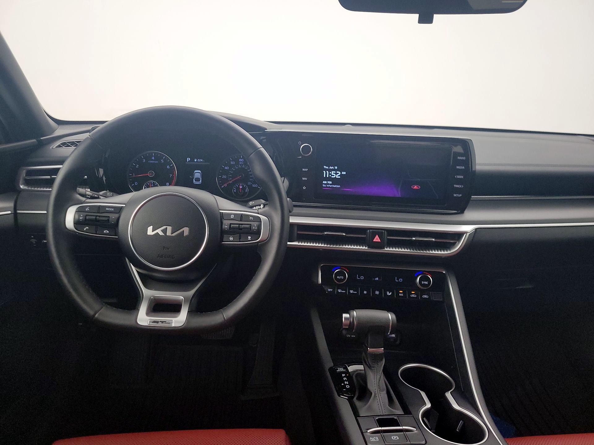 Thumbnail: 2023 Kia K5 - 9