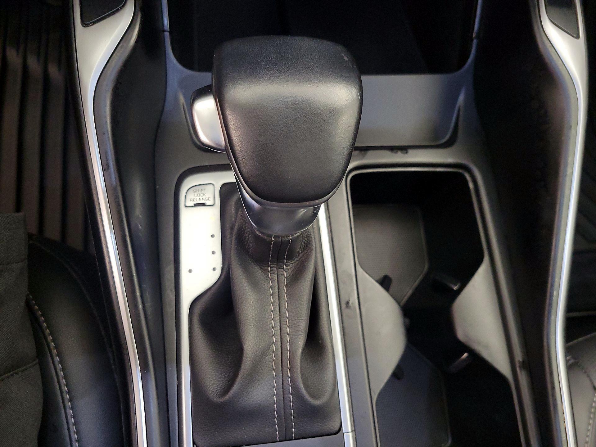 Thumbnail: 2021 Kia Sorento - 17