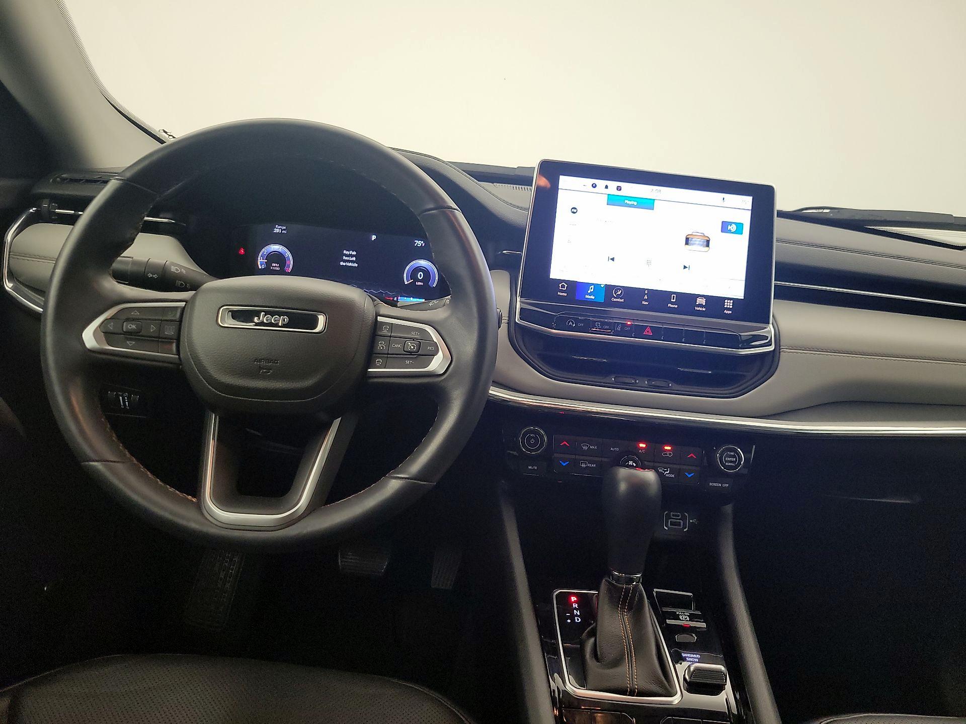 Thumbnail: 2022 Jeep Compass - 9