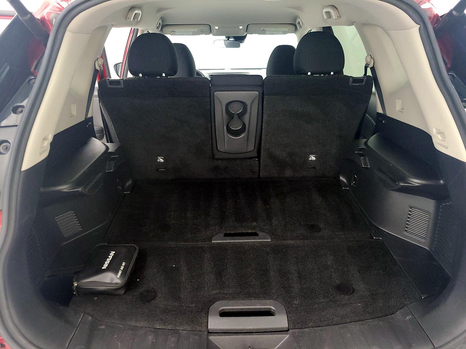 Thumbnail: 2019 Nissan Rogue - 20