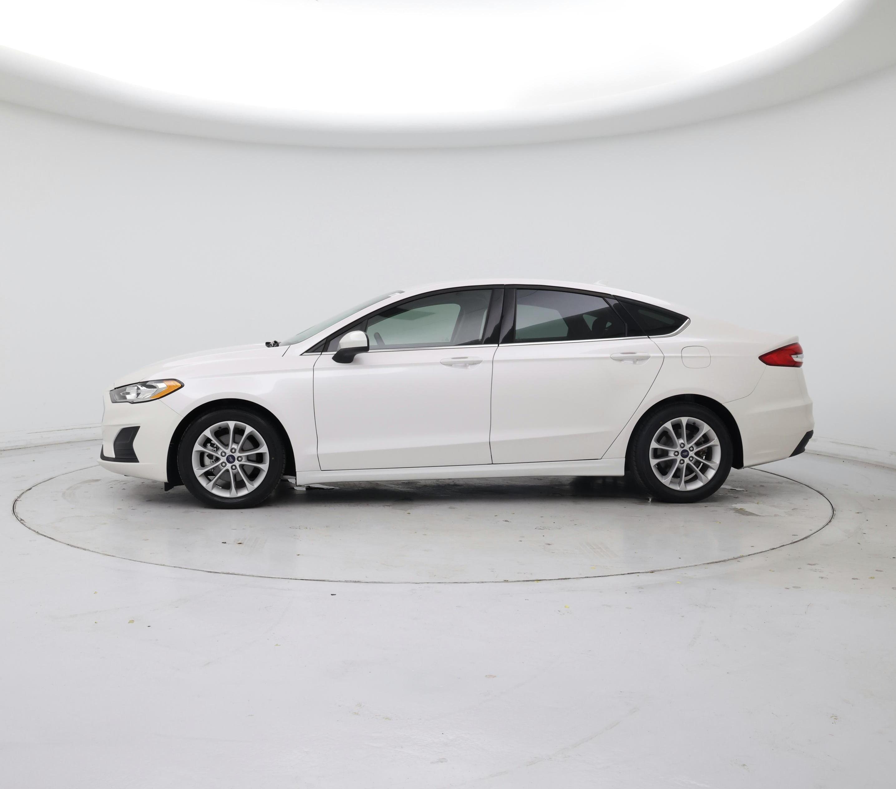 Thumbnail: 2020 Ford Fusion - 3