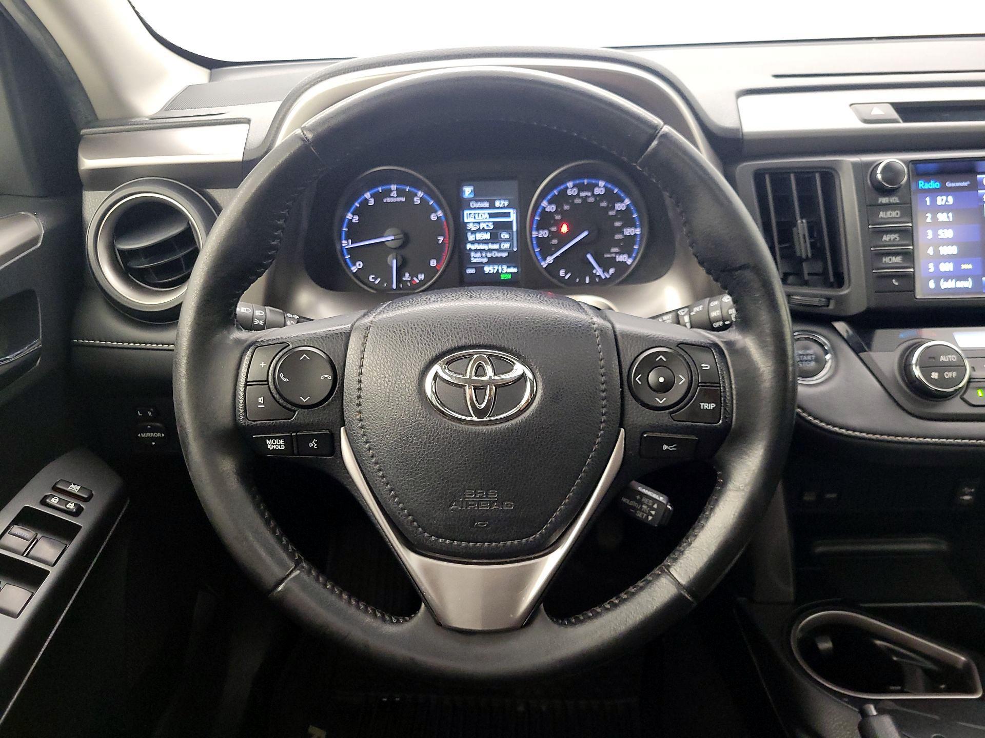 Thumbnail: 2017 Toyota RAV4 - 10