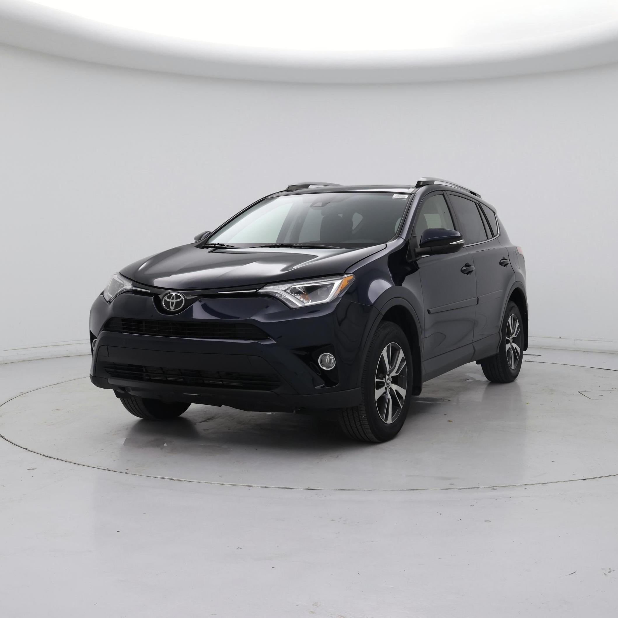 Thumbnail: 2017 Toyota RAV4 - 4