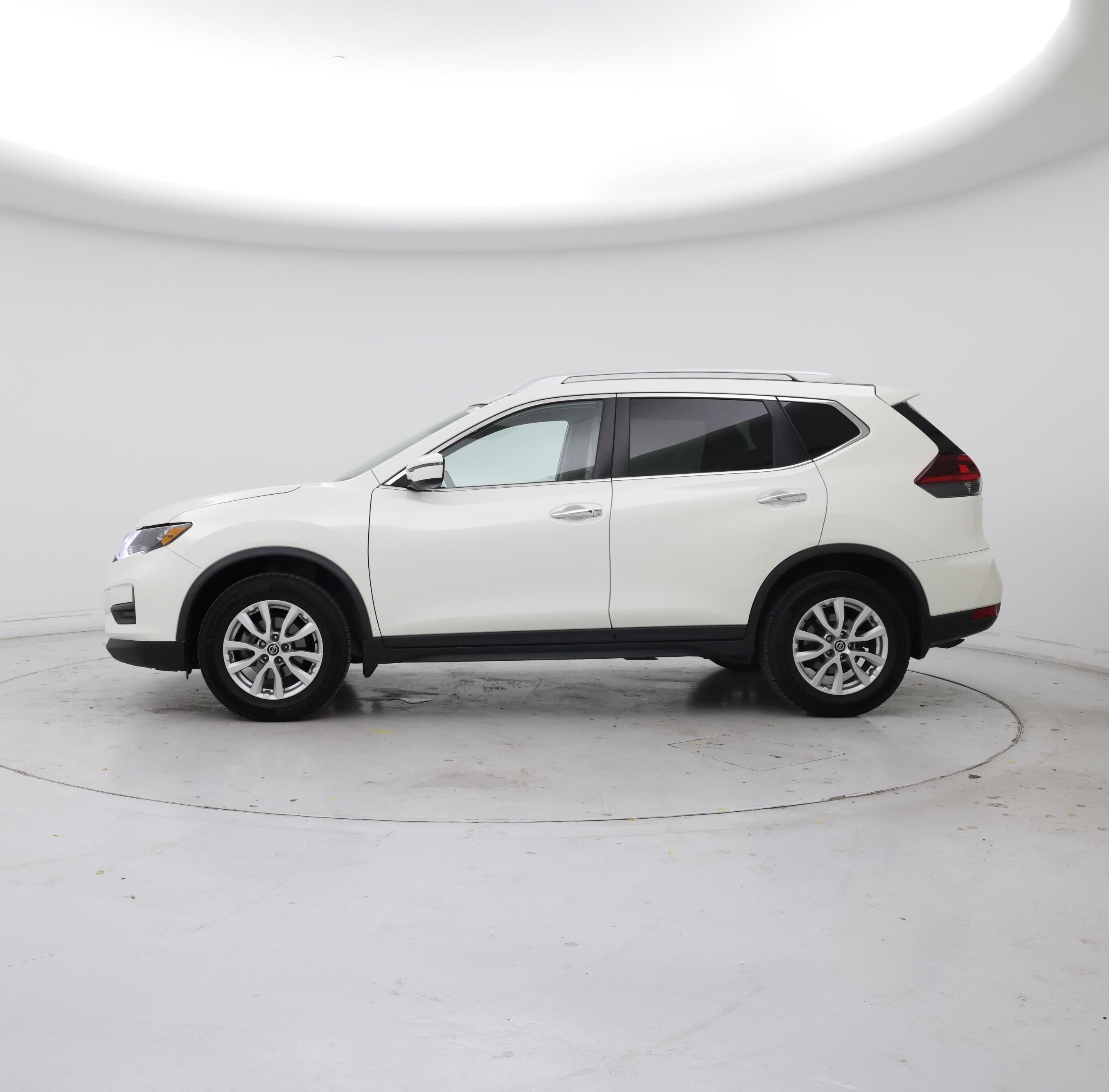 Thumbnail: 2020 Nissan Rogue - 3