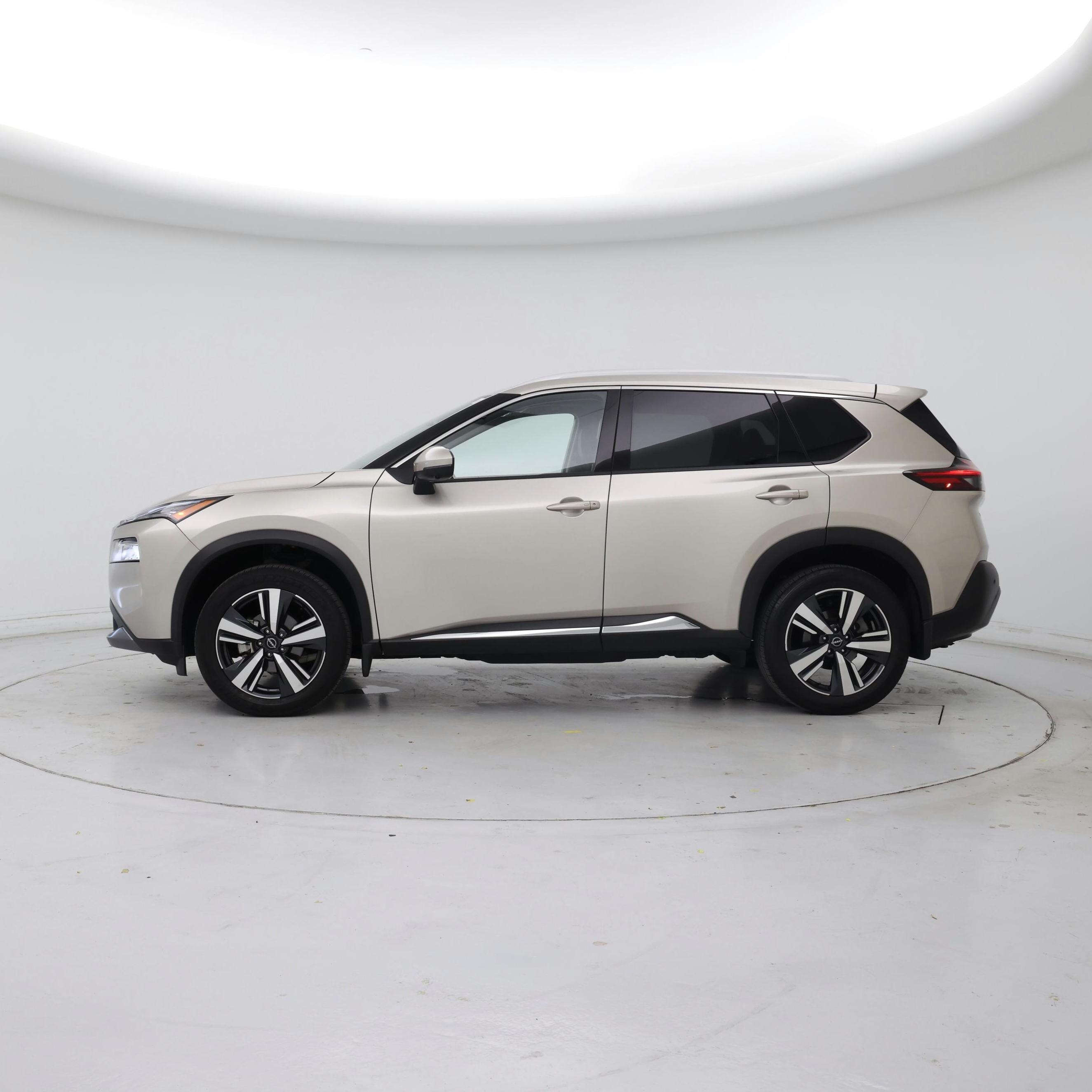 Thumbnail: 2022 Nissan Rogue - 3