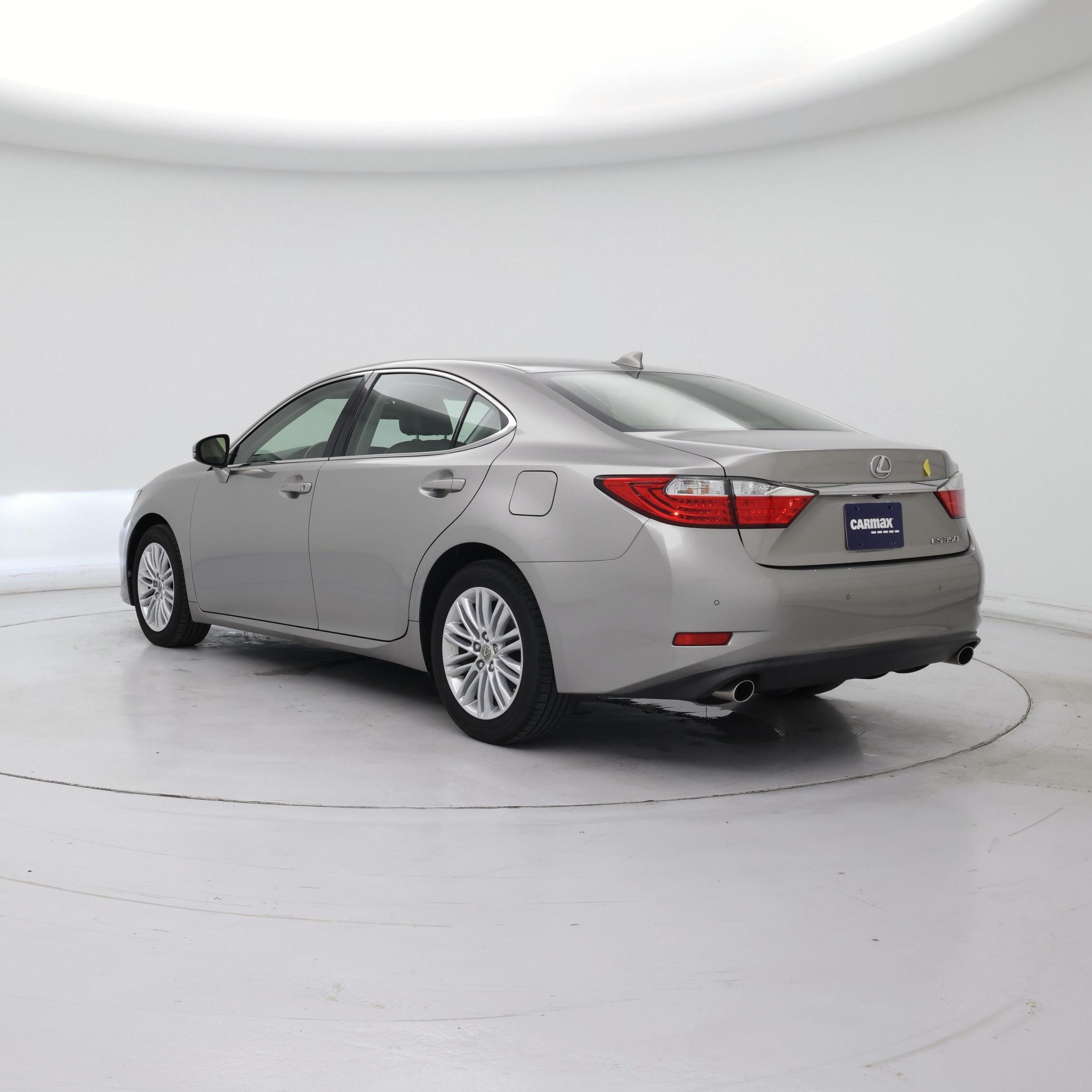 Thumbnail: 2015 Lexus ES - 2
