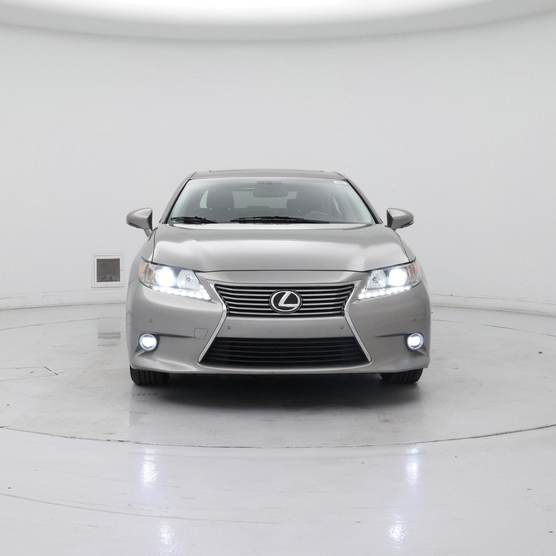 Thumbnail: 2015 Lexus ES - 5