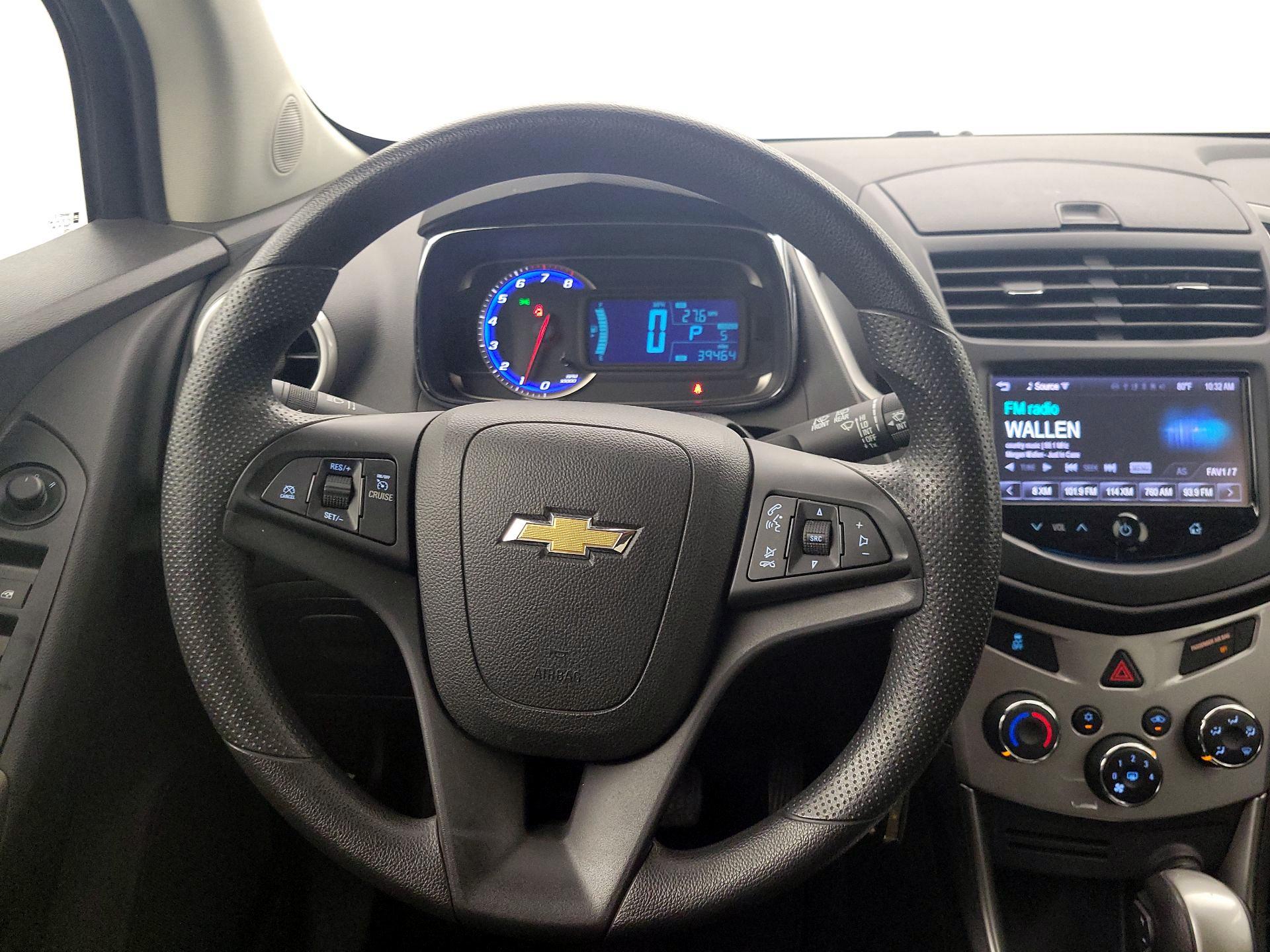 Thumbnail: 2016 Chevrolet Trax - 10