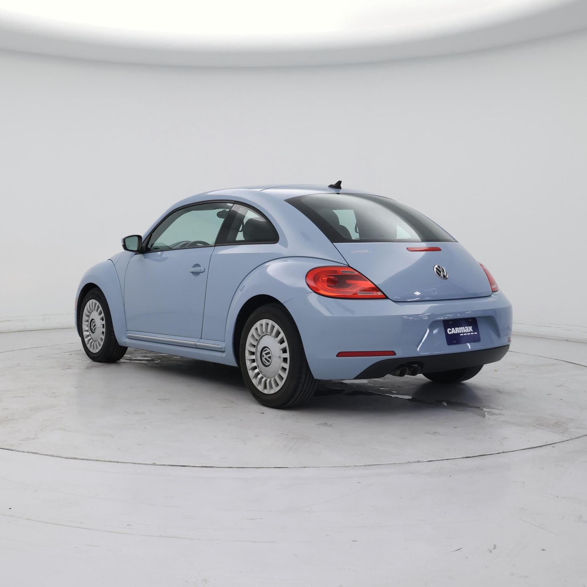 Thumbnail: 2015 Volkswagen Beetle - 2