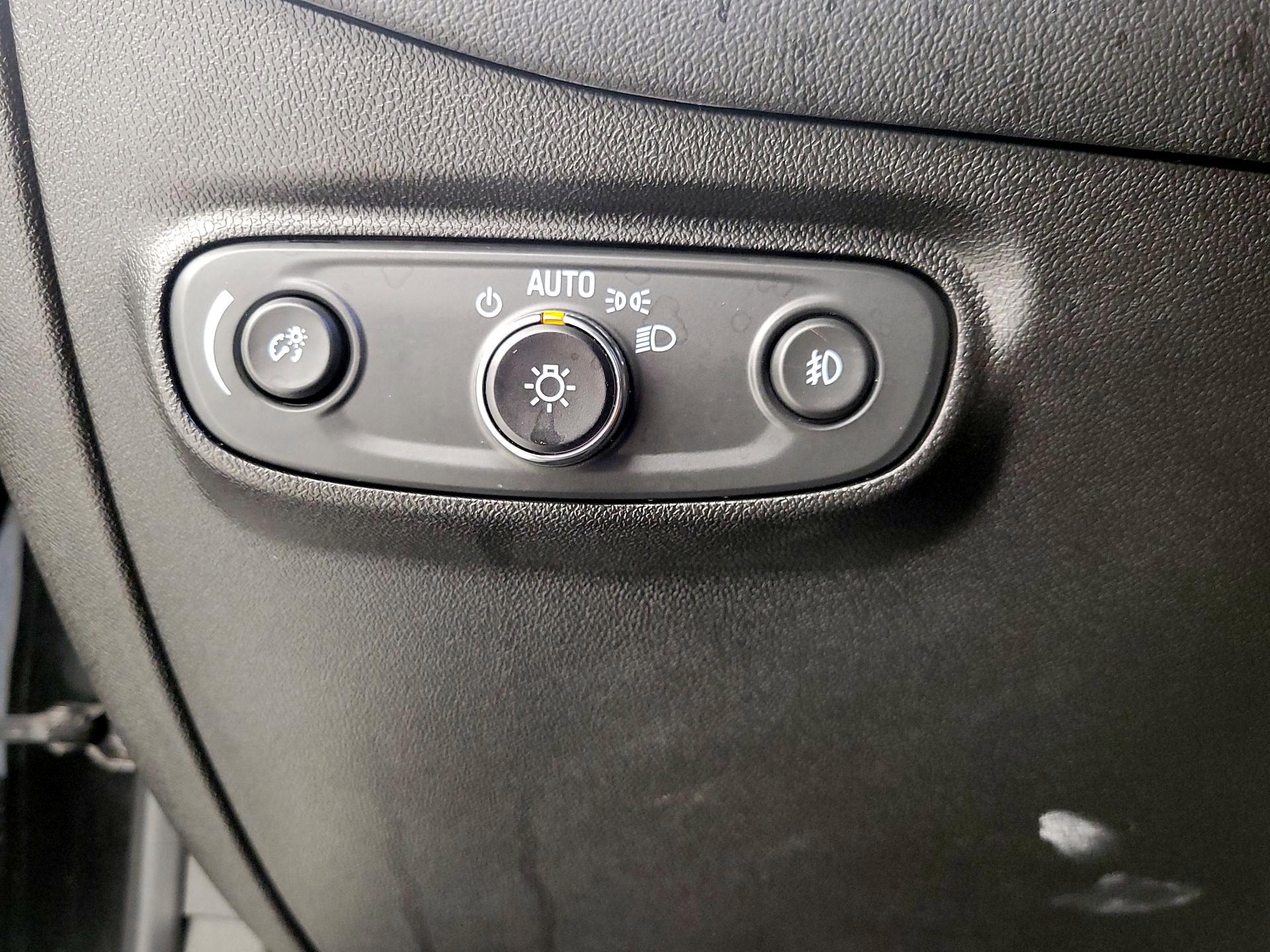 Thumbnail: 2021 Chevrolet Equinox - 13