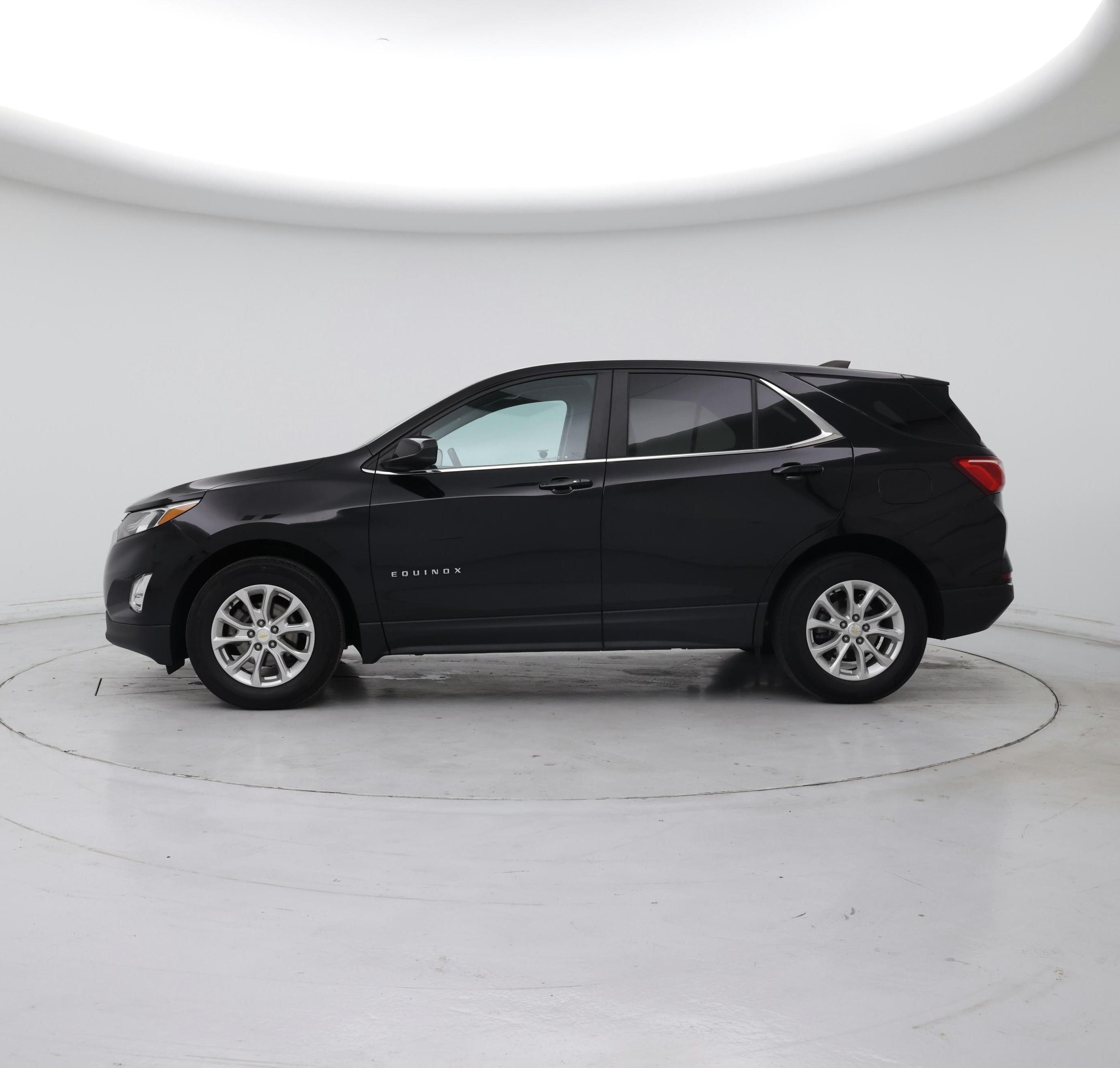 Thumbnail: 2021 Chevrolet Equinox - 3