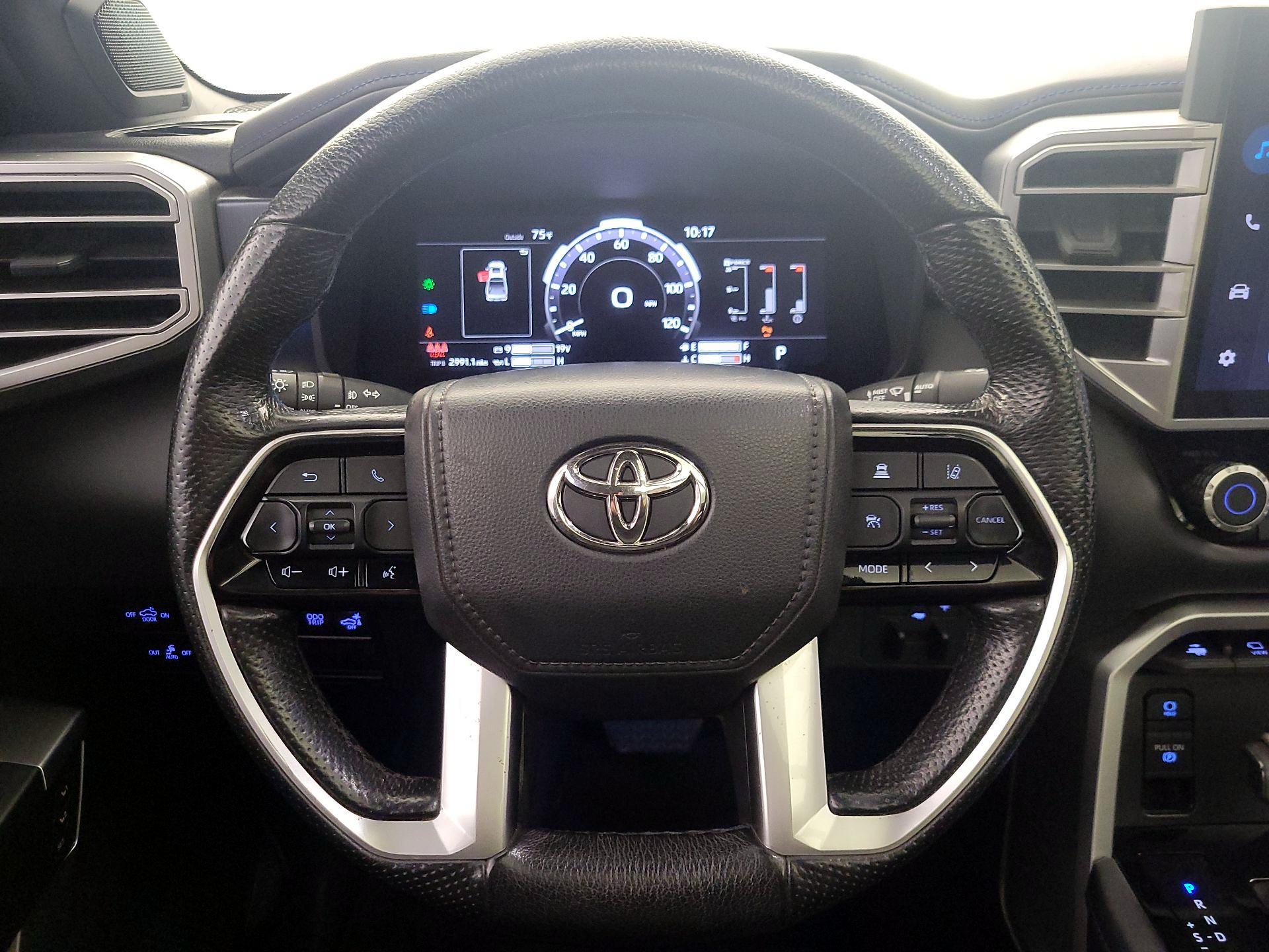 Thumbnail: 2023 Toyota Tundra - 10