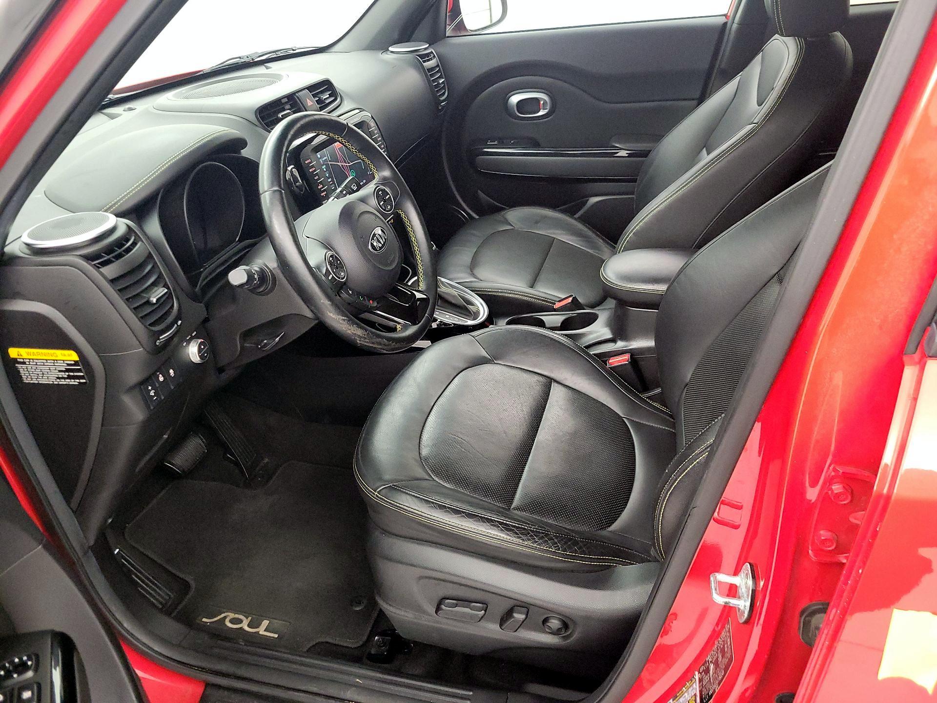 Thumbnail: 2015 Kia Soul - 11