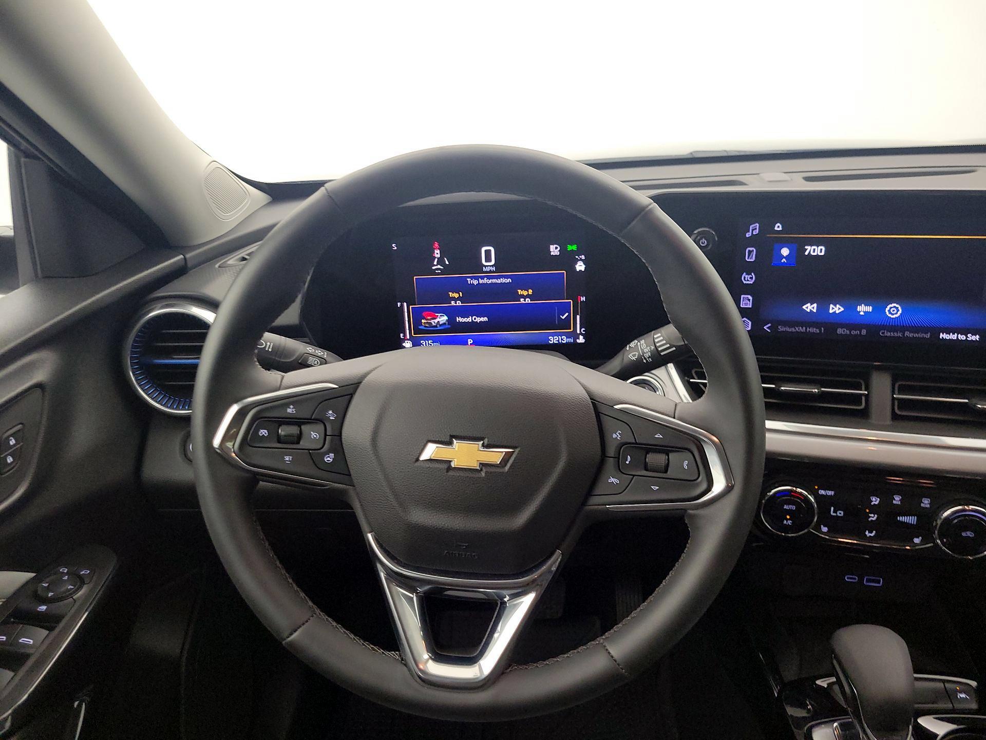 Thumbnail: 2024 Chevrolet Trax - 10