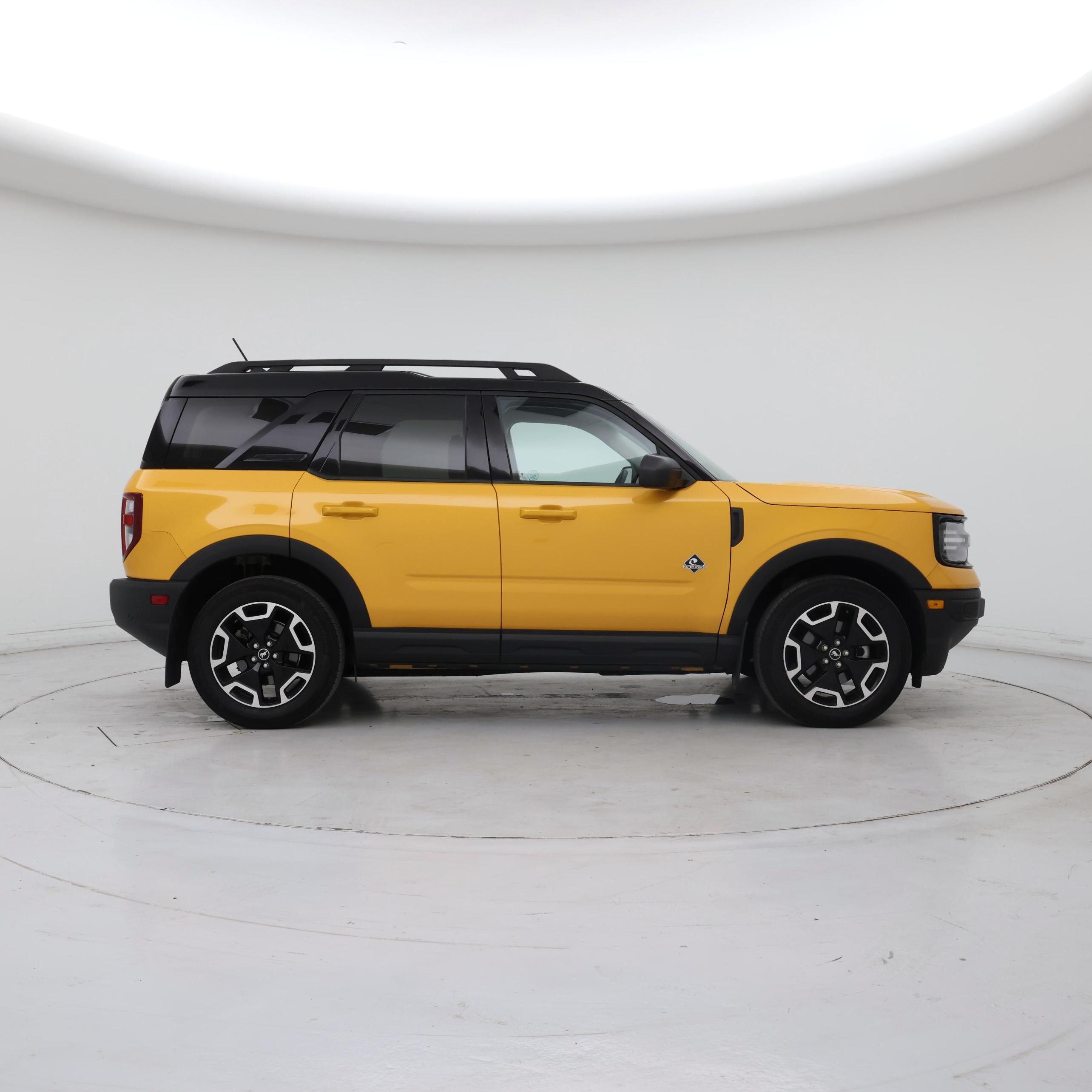 Thumbnail: 2023 Ford Bronco Sport - 7