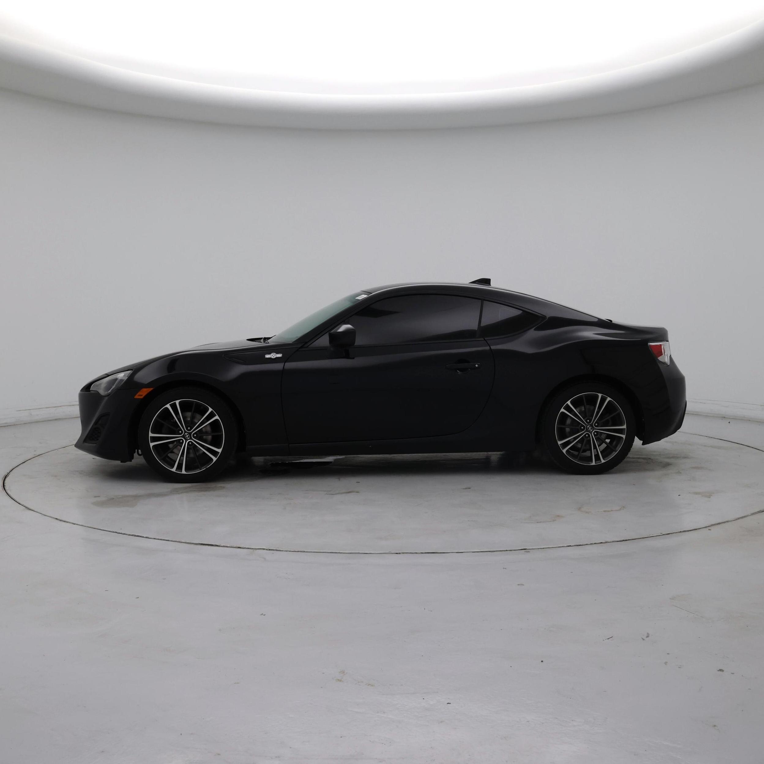 Thumbnail: 2015 Scion FR-S - 3