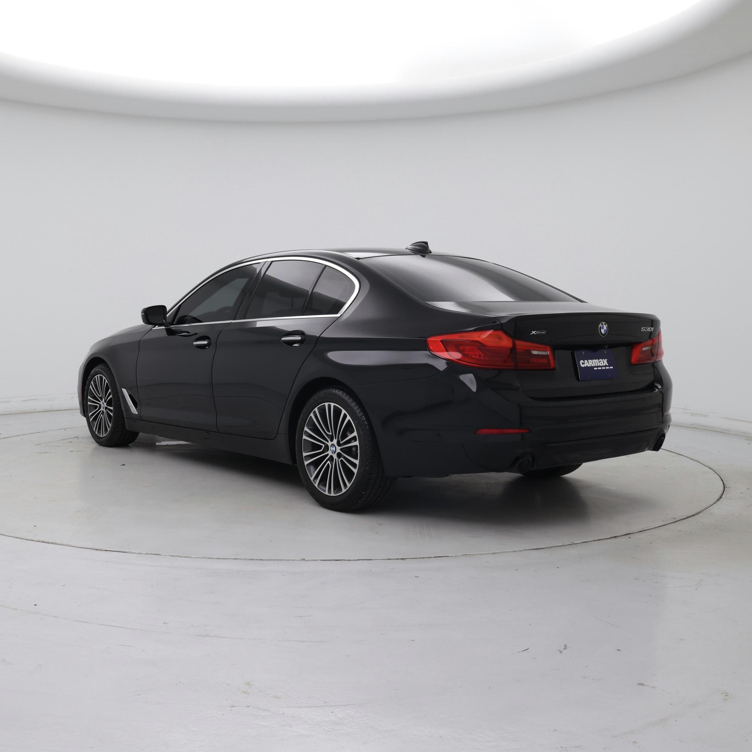 Thumbnail: 2018 BMW 5 Series - 2