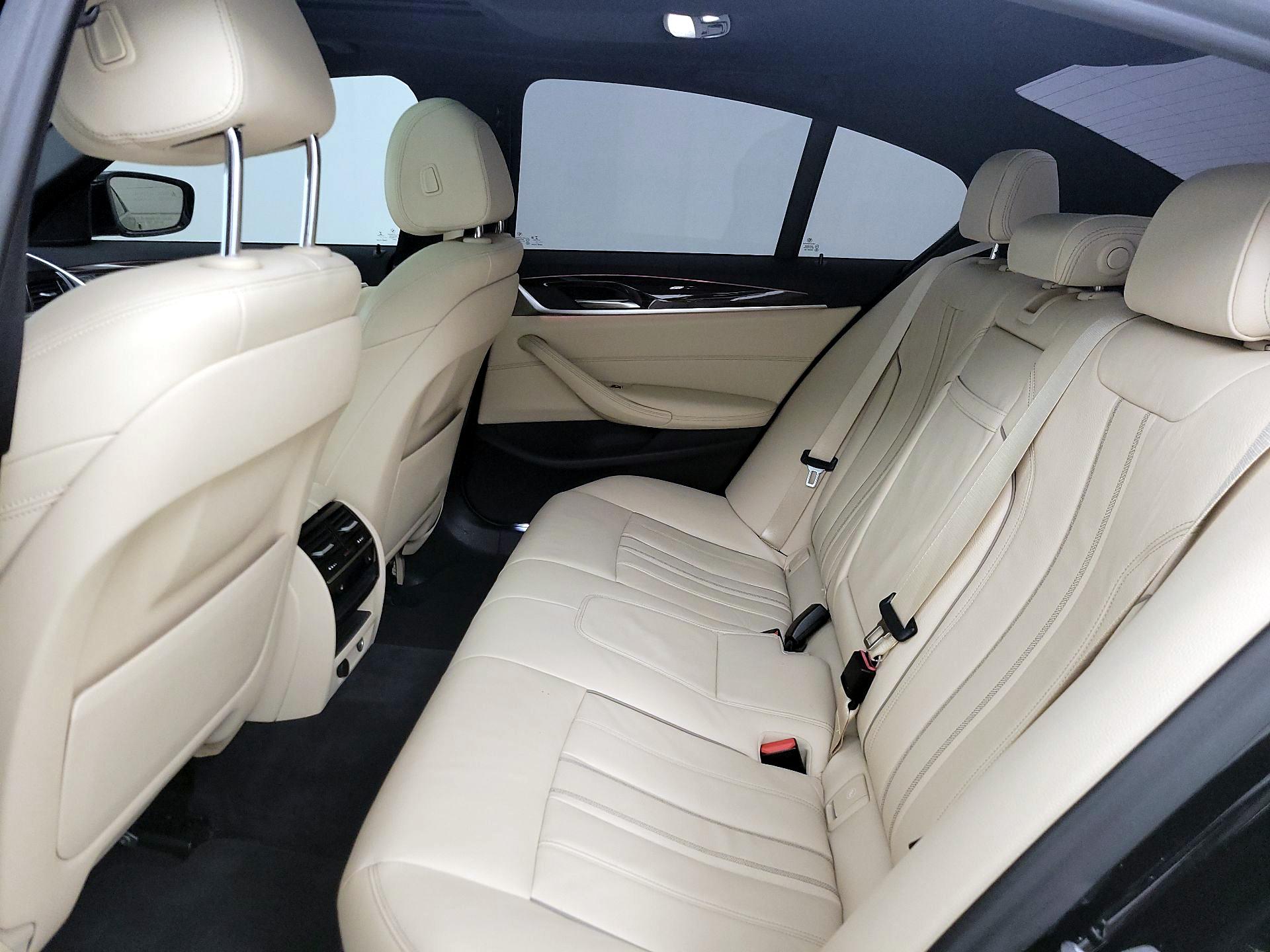 Thumbnail: 2018 BMW 5 Series - 19