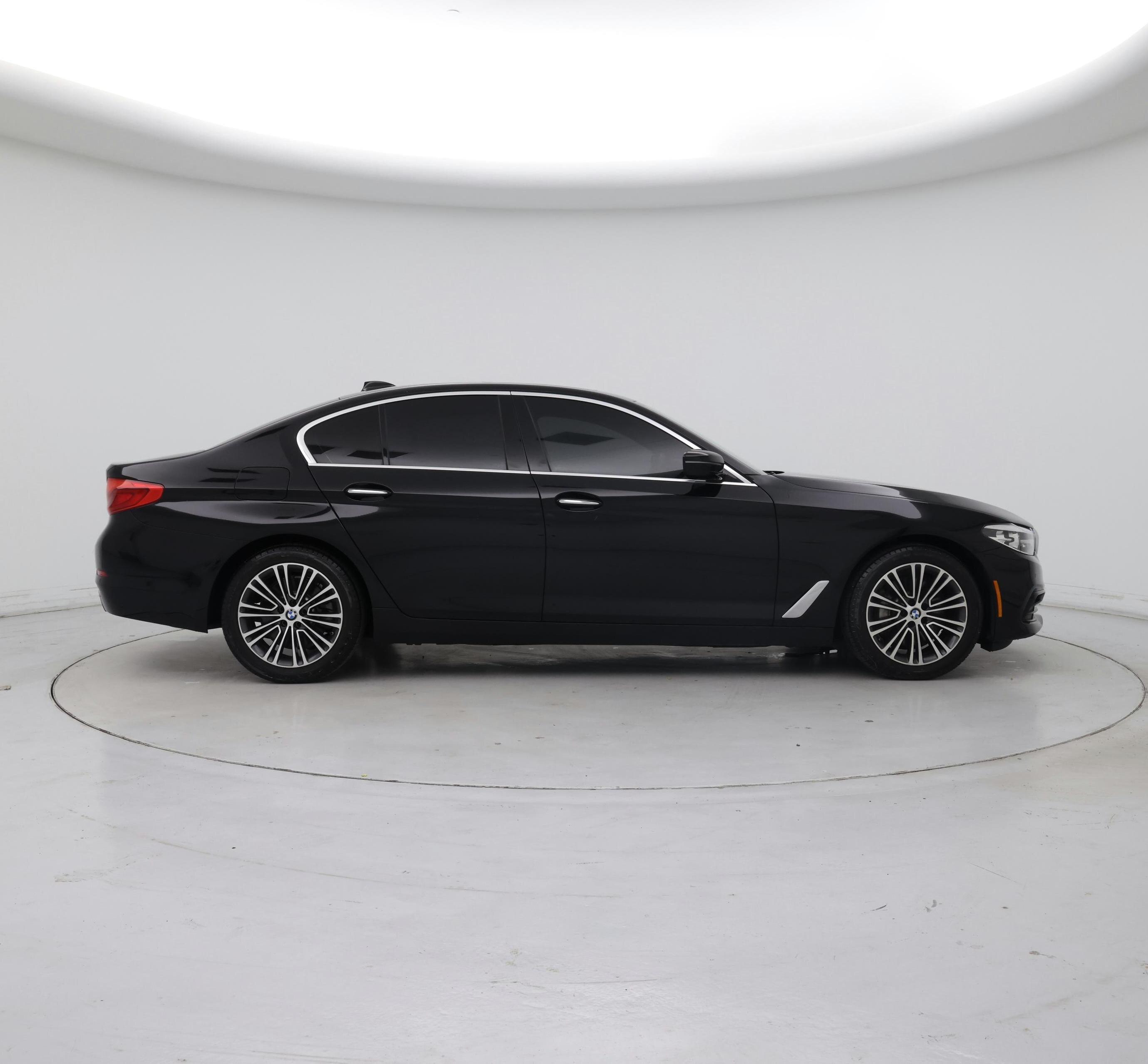 Thumbnail: 2018 BMW 5 Series - 7