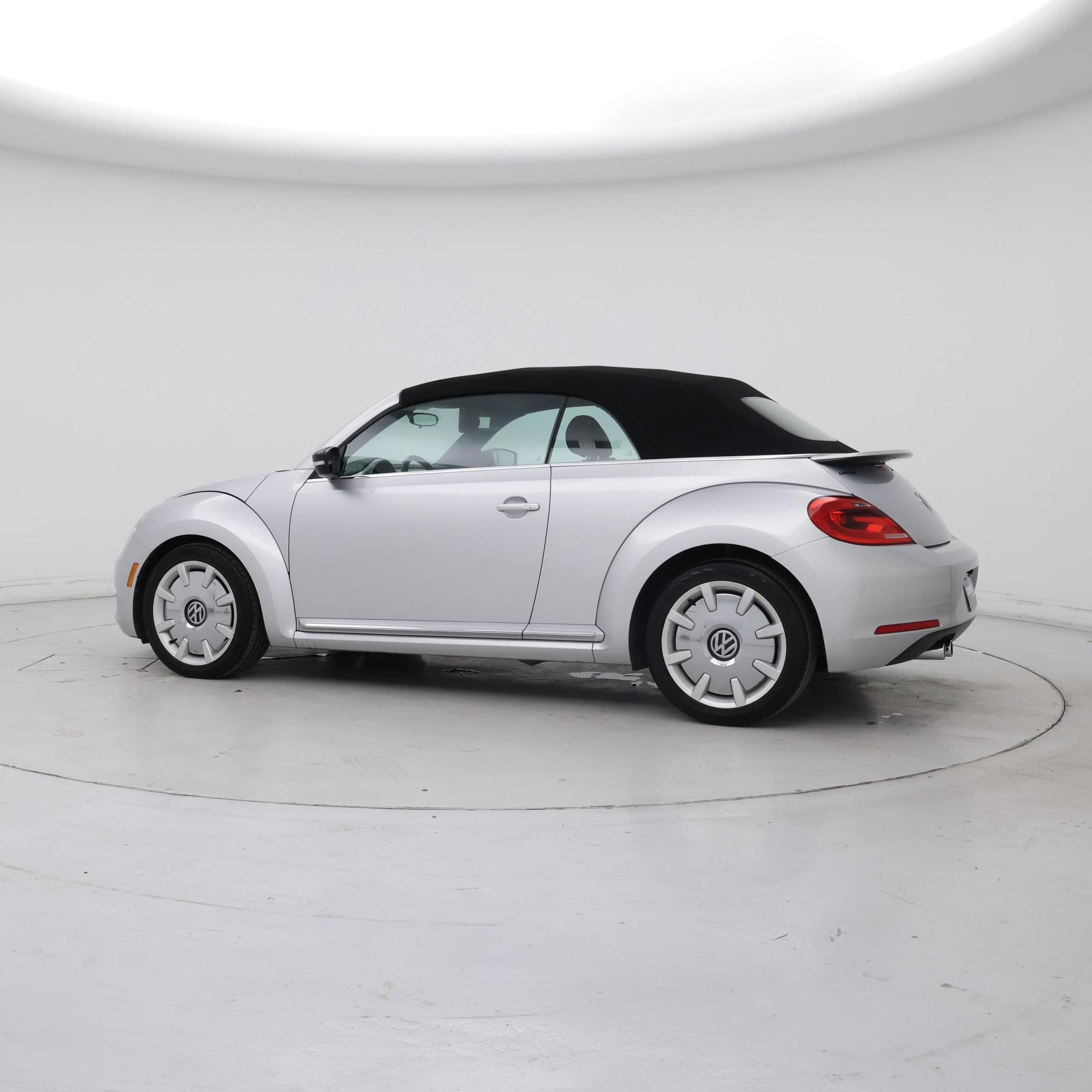Thumbnail: 2013 Volkswagen Beetle - 3