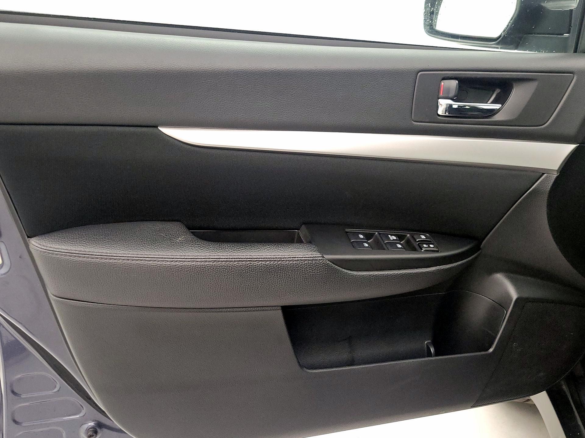 Thumbnail: 2014 Subaru Outback - 12