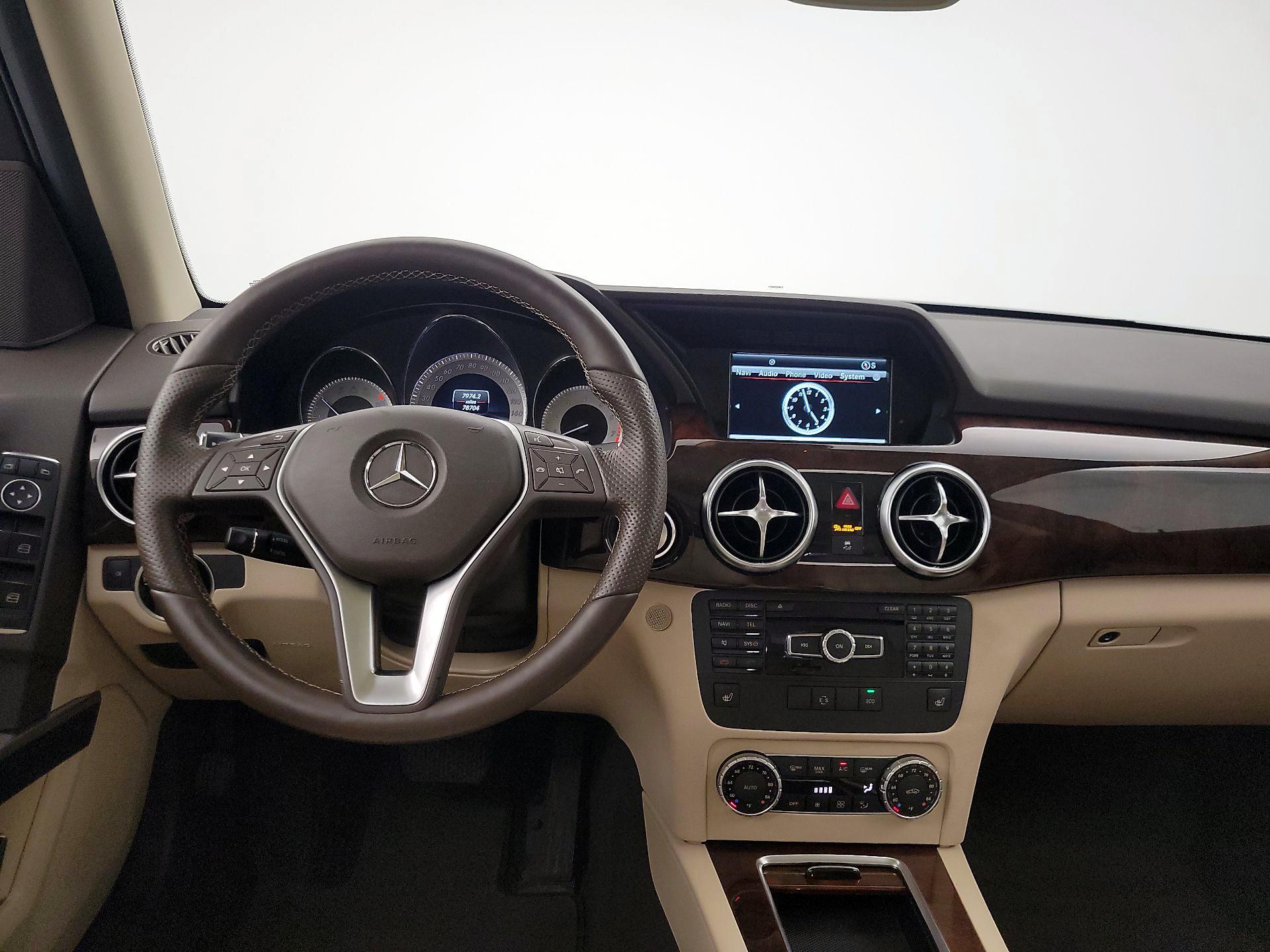 Thumbnail: 2015 Mercedes-Benz GLK - 9