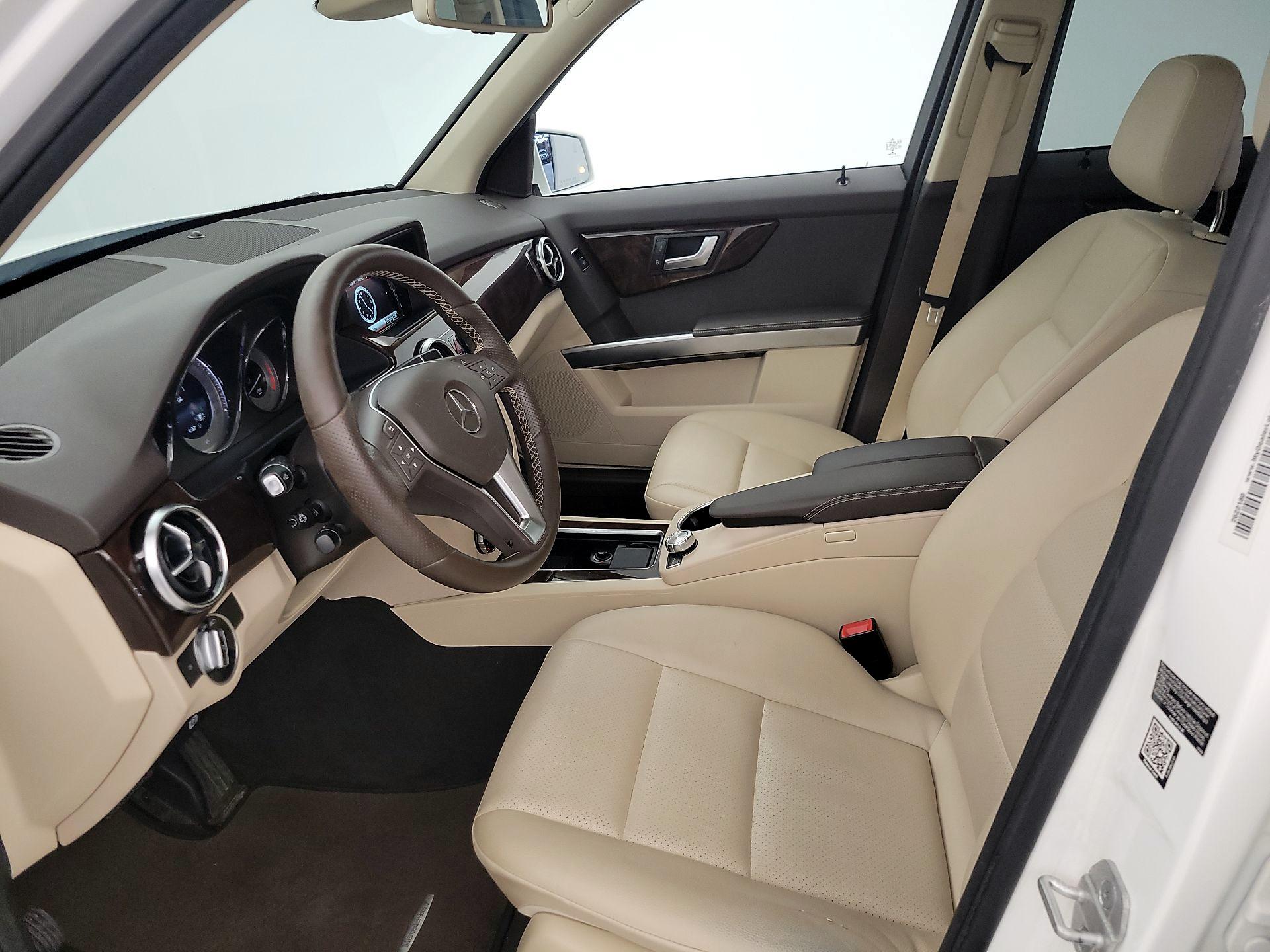 Thumbnail: 2015 Mercedes-Benz GLK - 11