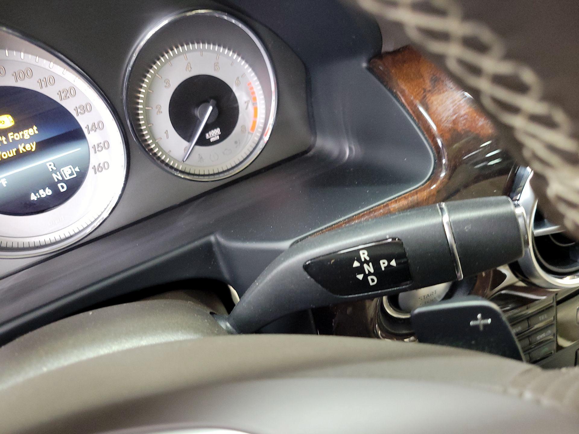 Thumbnail: 2015 Mercedes-Benz GLK - 15